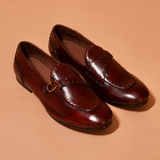 Motivo Marrone Riveto styled with formal ethnic and western attire