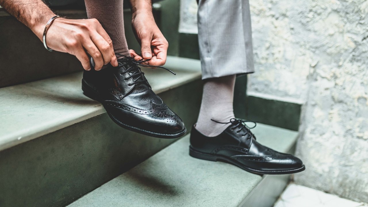 5 Ways to Lace Up your Shoes Creatively