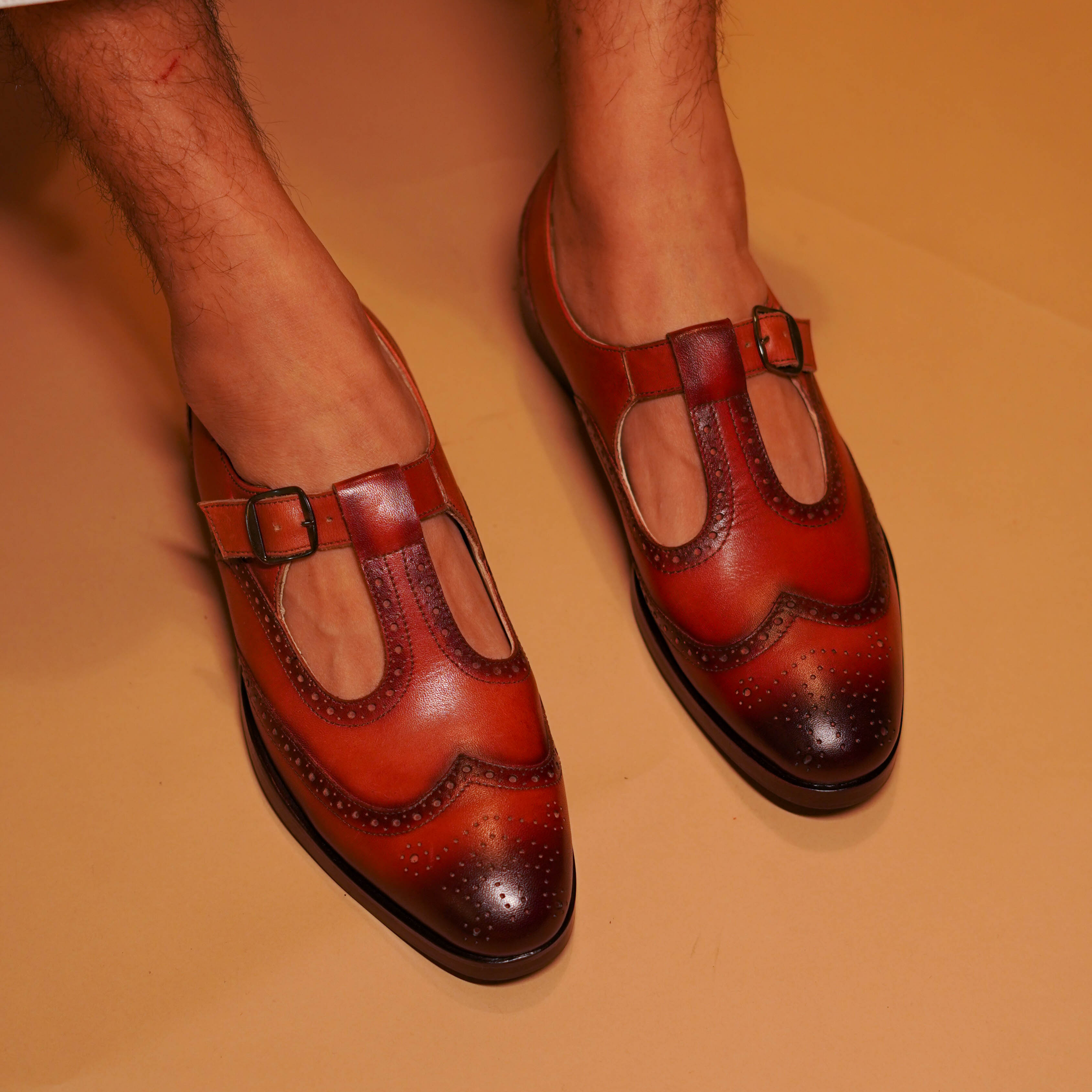 Pesha Brogue – Tan Brogue Leather Mule for Men