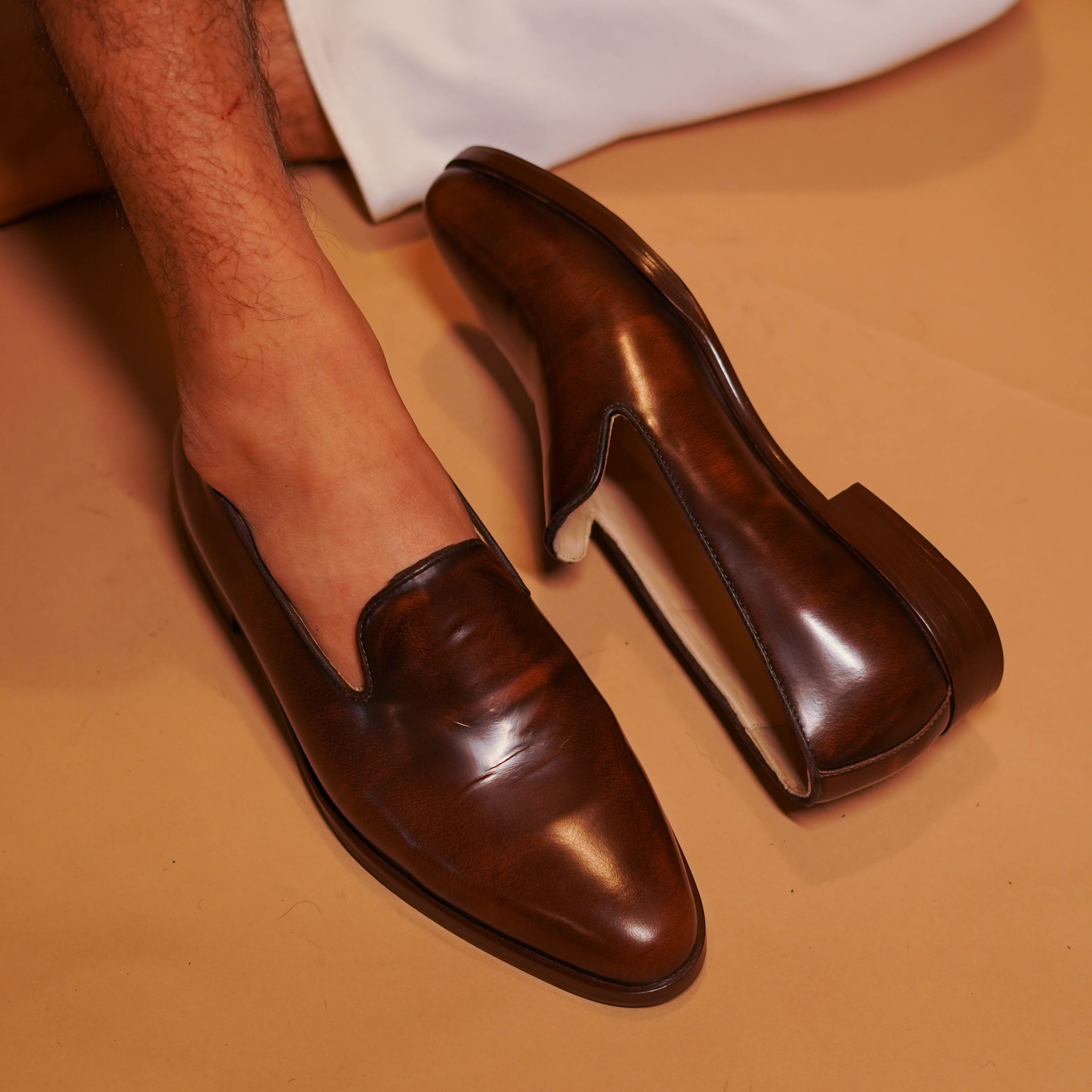 Motivo Chocro | Brown dual-tone patina leather loafer