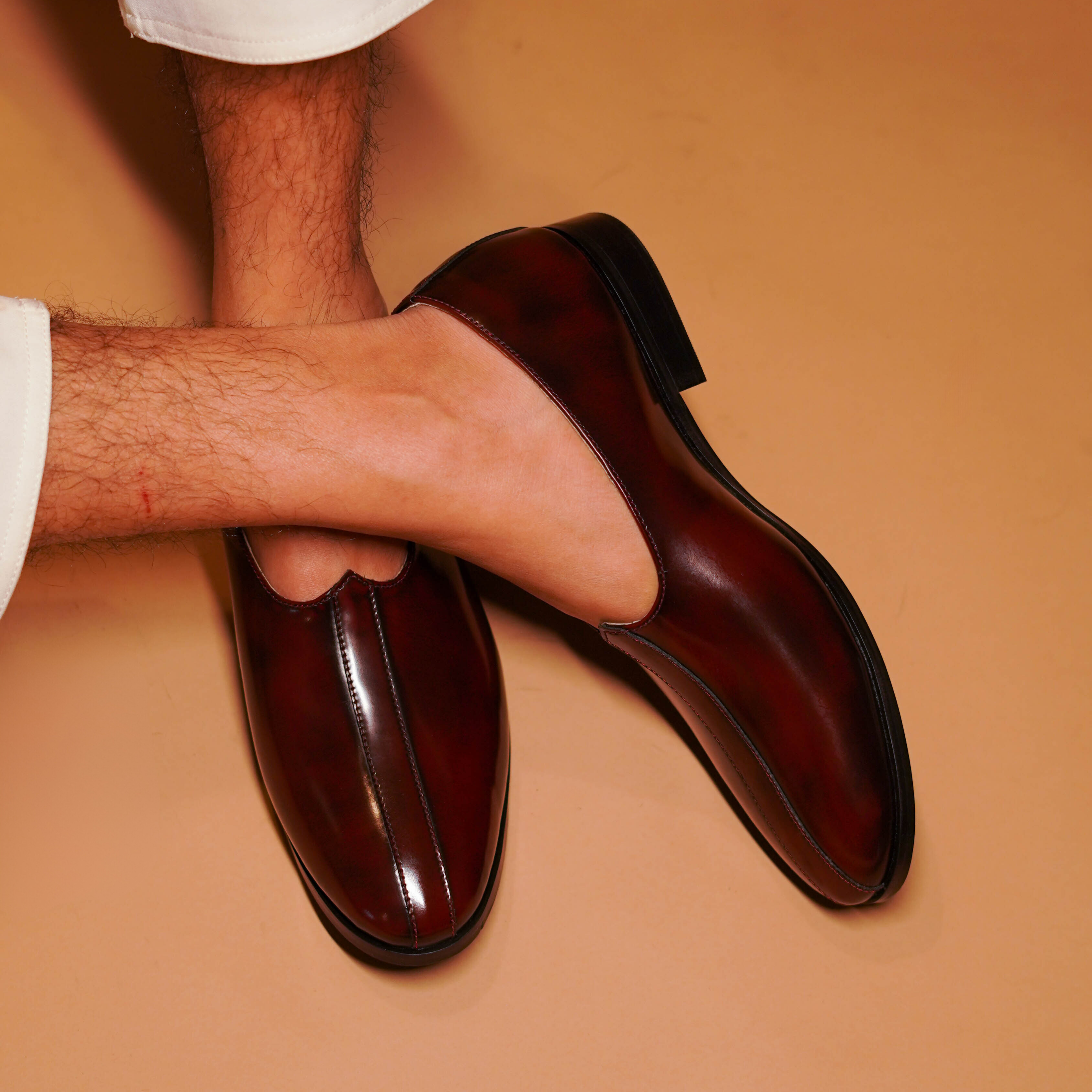 Ethnico Borgogno | Bordo lustrous leather mojris