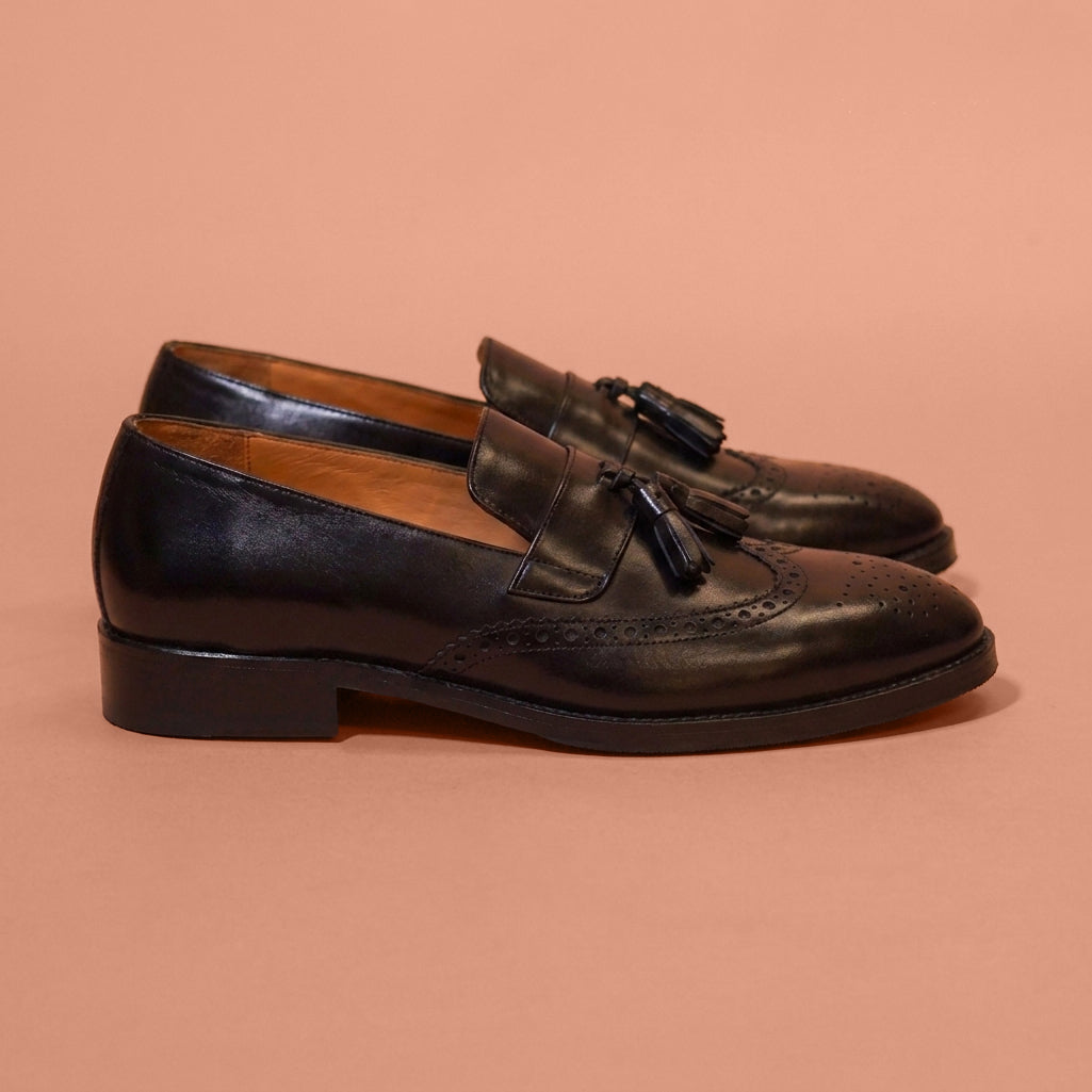 Black leather brogue tassel loafer 