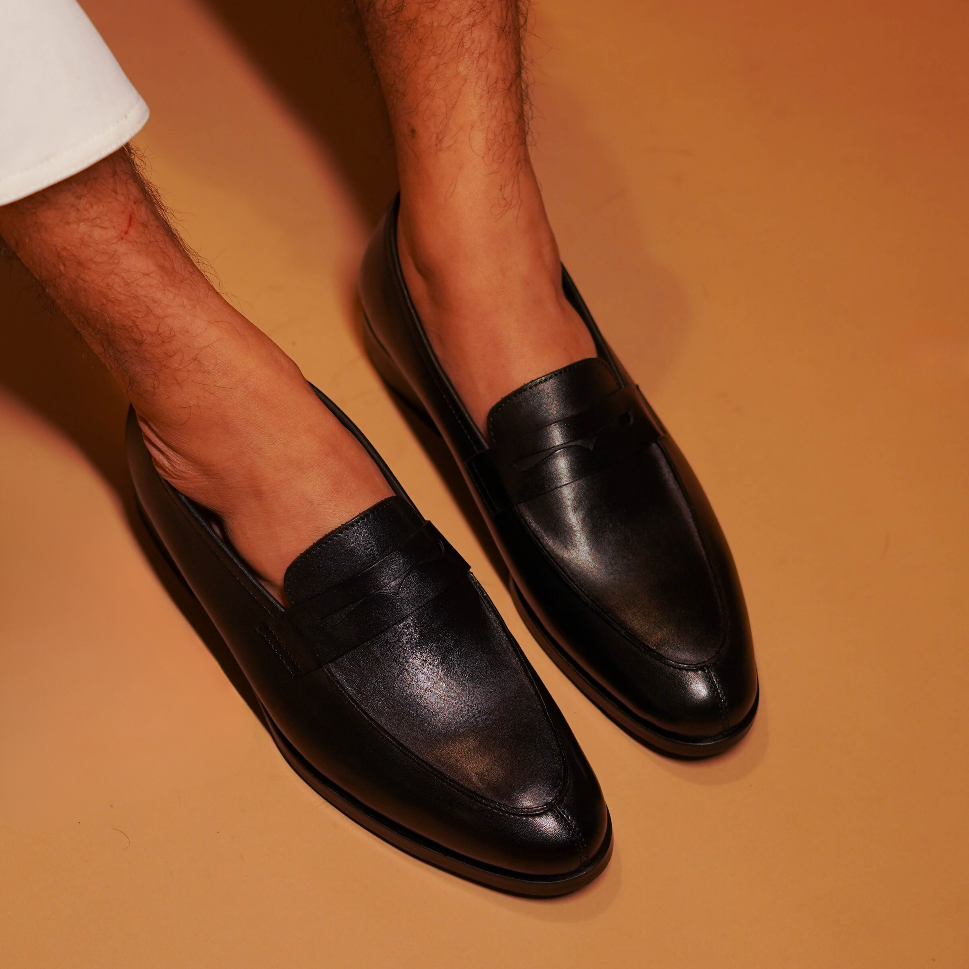 Noir | Classic black leather penny loafers