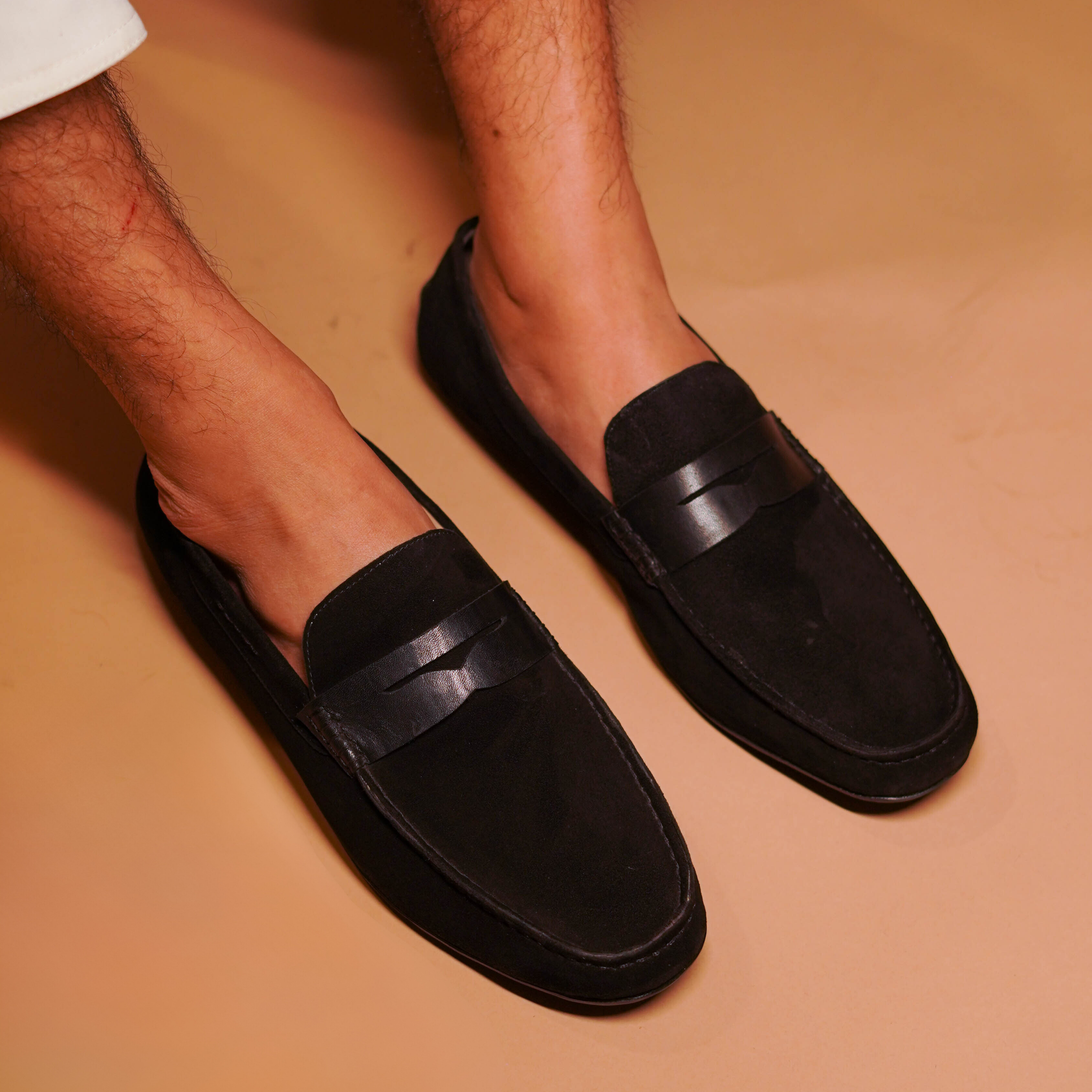 Leggero Nero | Black handmade suede moccasins