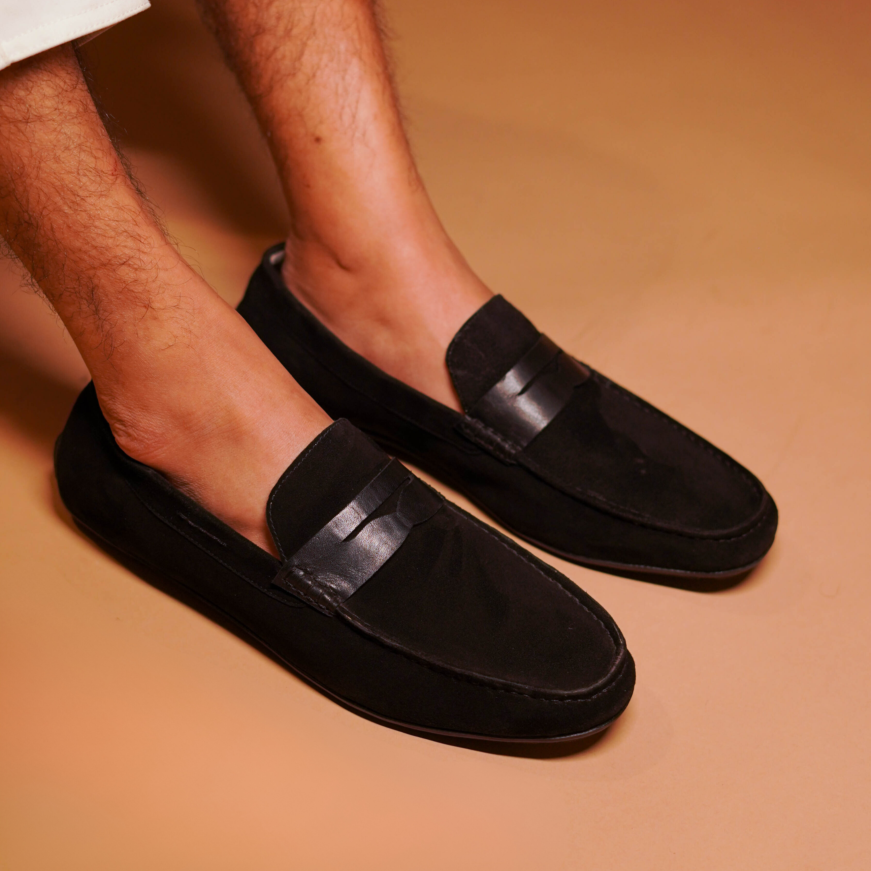 Leggero Nero | Black handmade suede moccasins