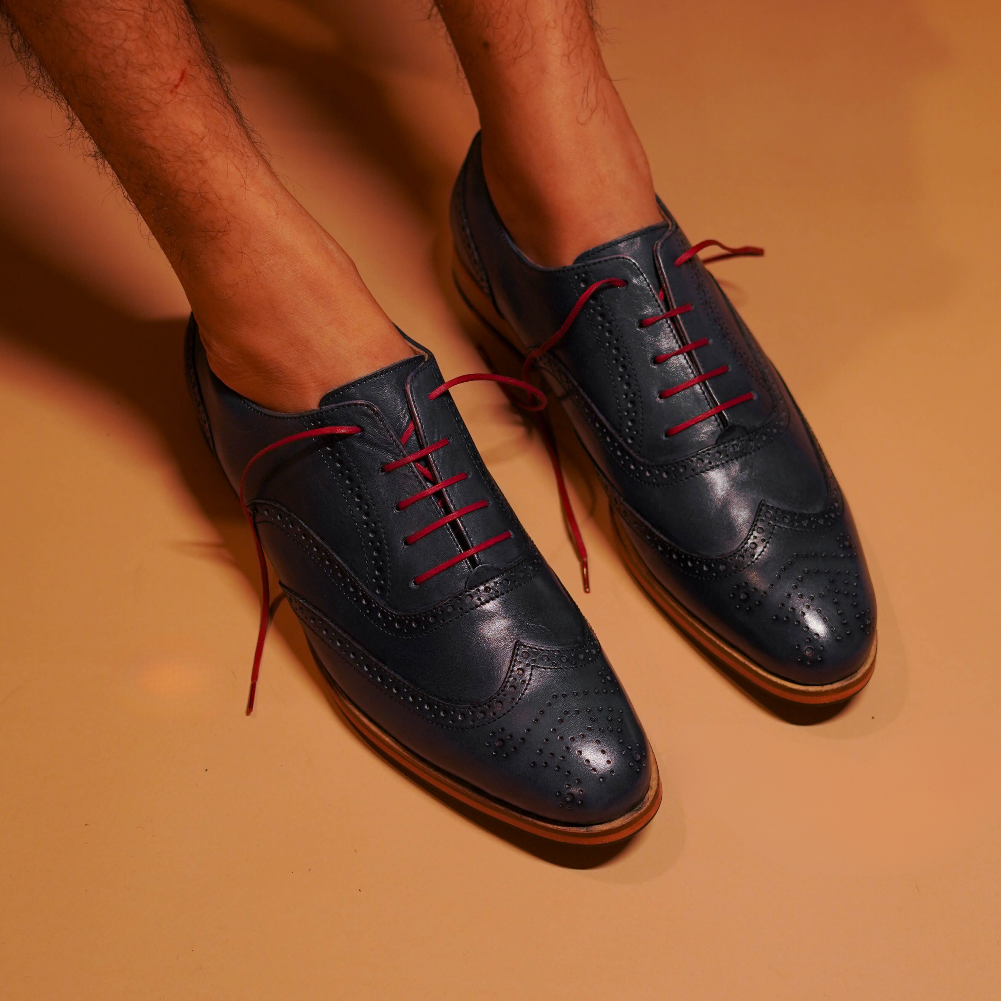 Azzurro Rosso | Blue leather oxford brogue with red laces