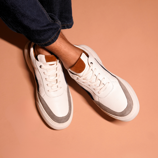 Men's leather sneaker with suede detailing