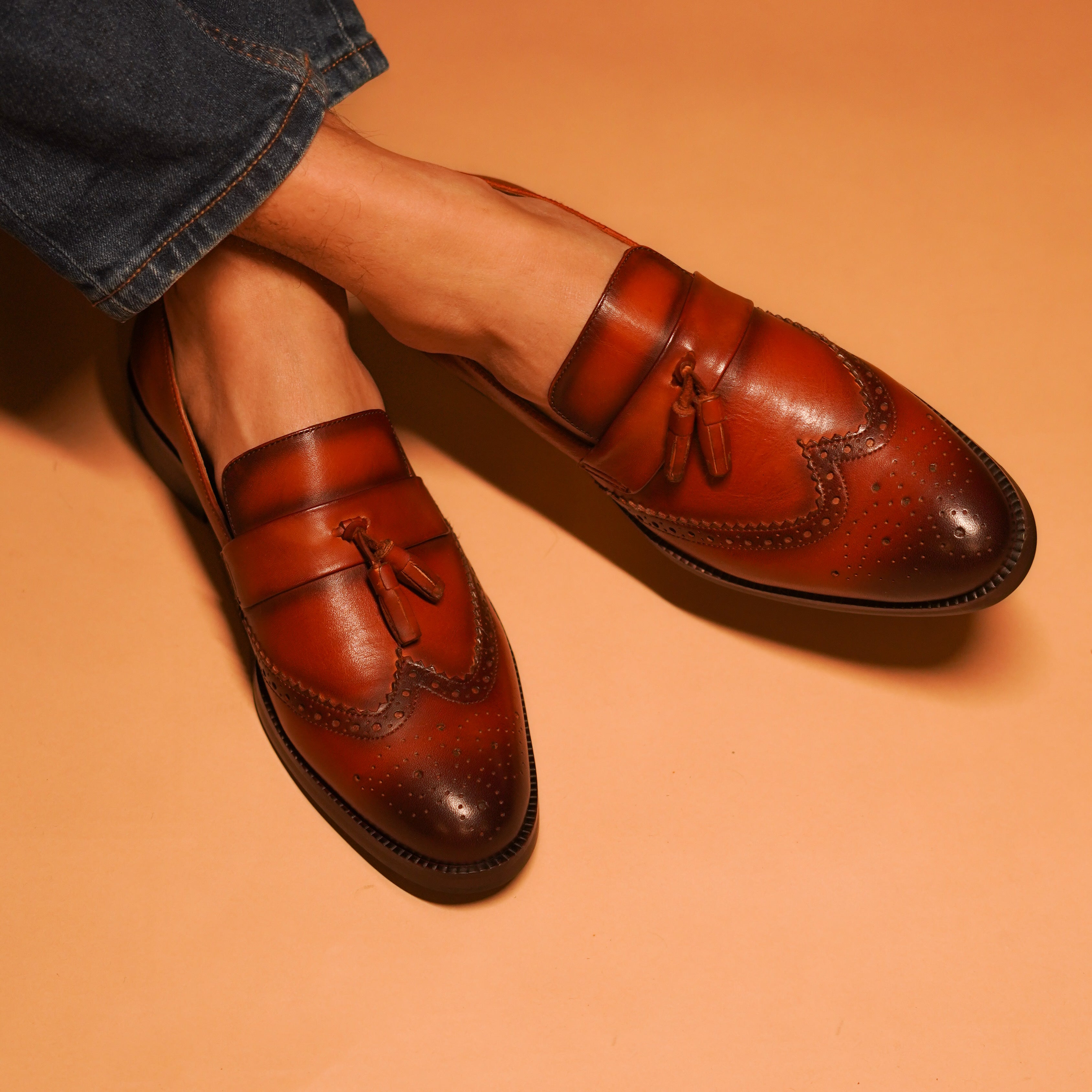 Motivo Broguo | Tan full-grain handcrafted loafers