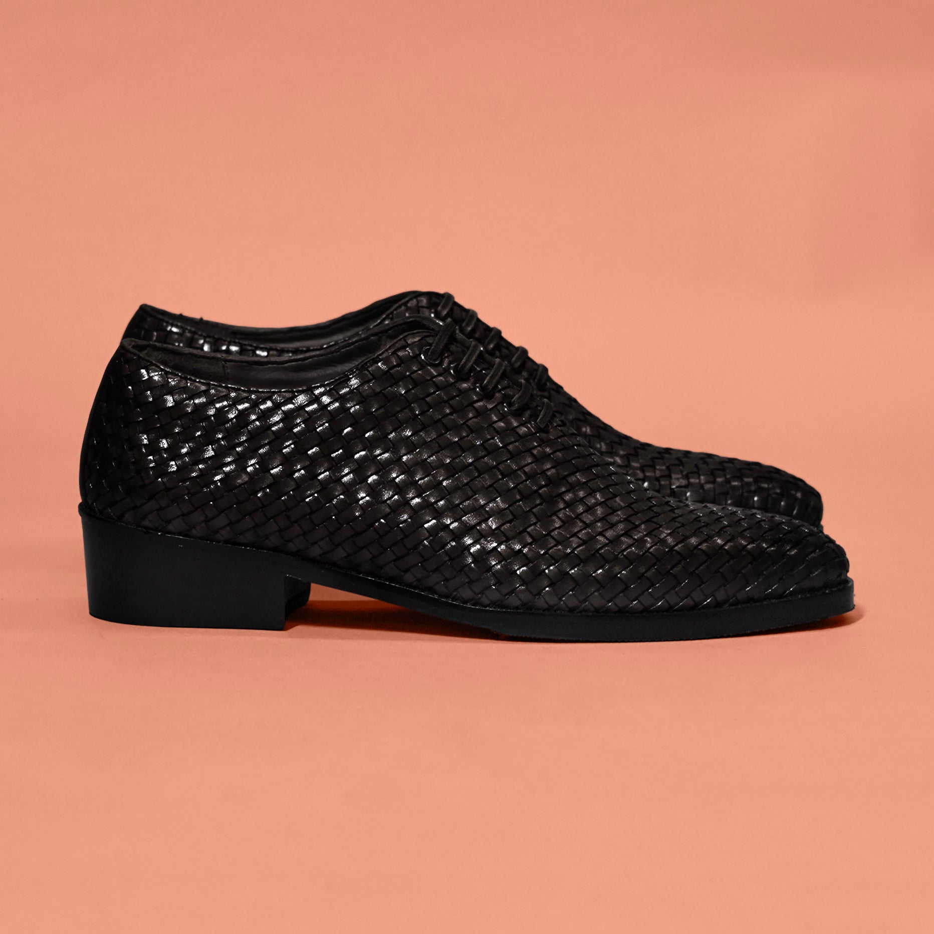 Alto Tesso Nero – Black Woven Leather Oxford for Men