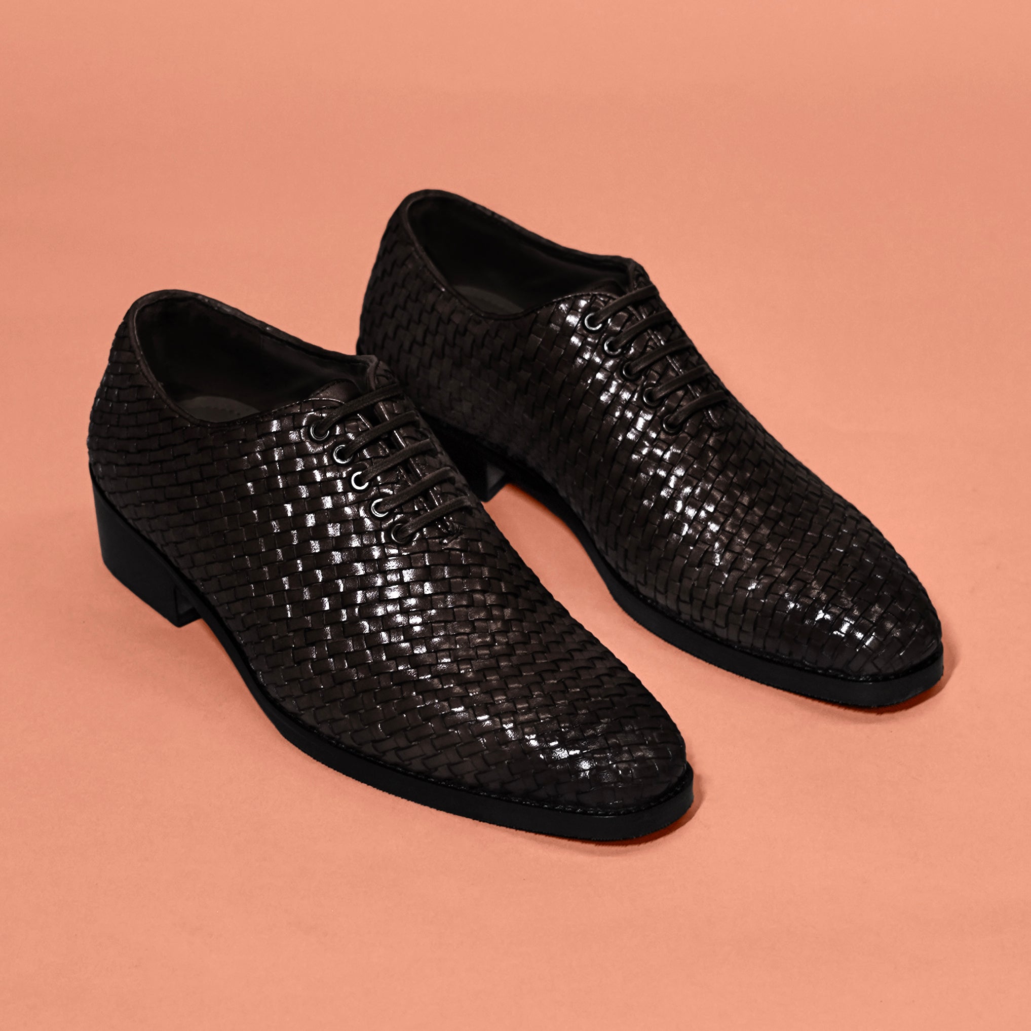 Alto Tesso Nero – Black Woven Leather Oxford for Men