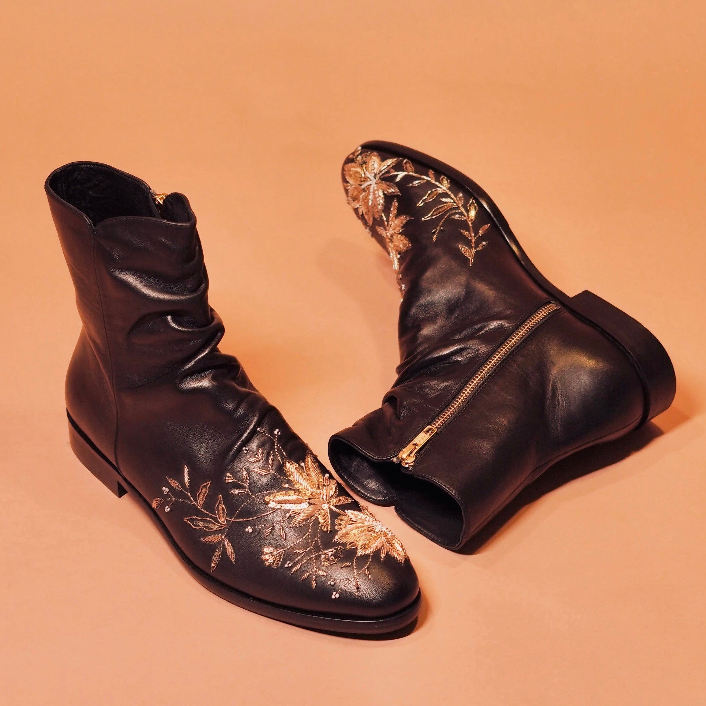 Sprazo Nero Ricamo | Black zardozi embroidered Napa boots