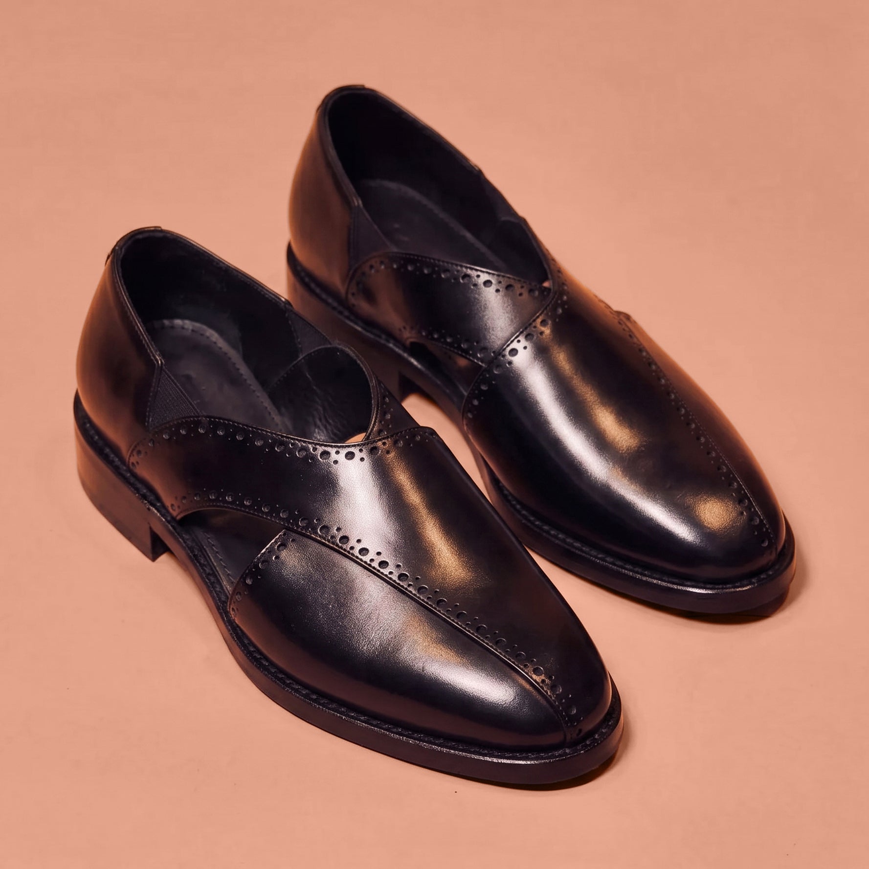 Black leather Peshawari shoe for men