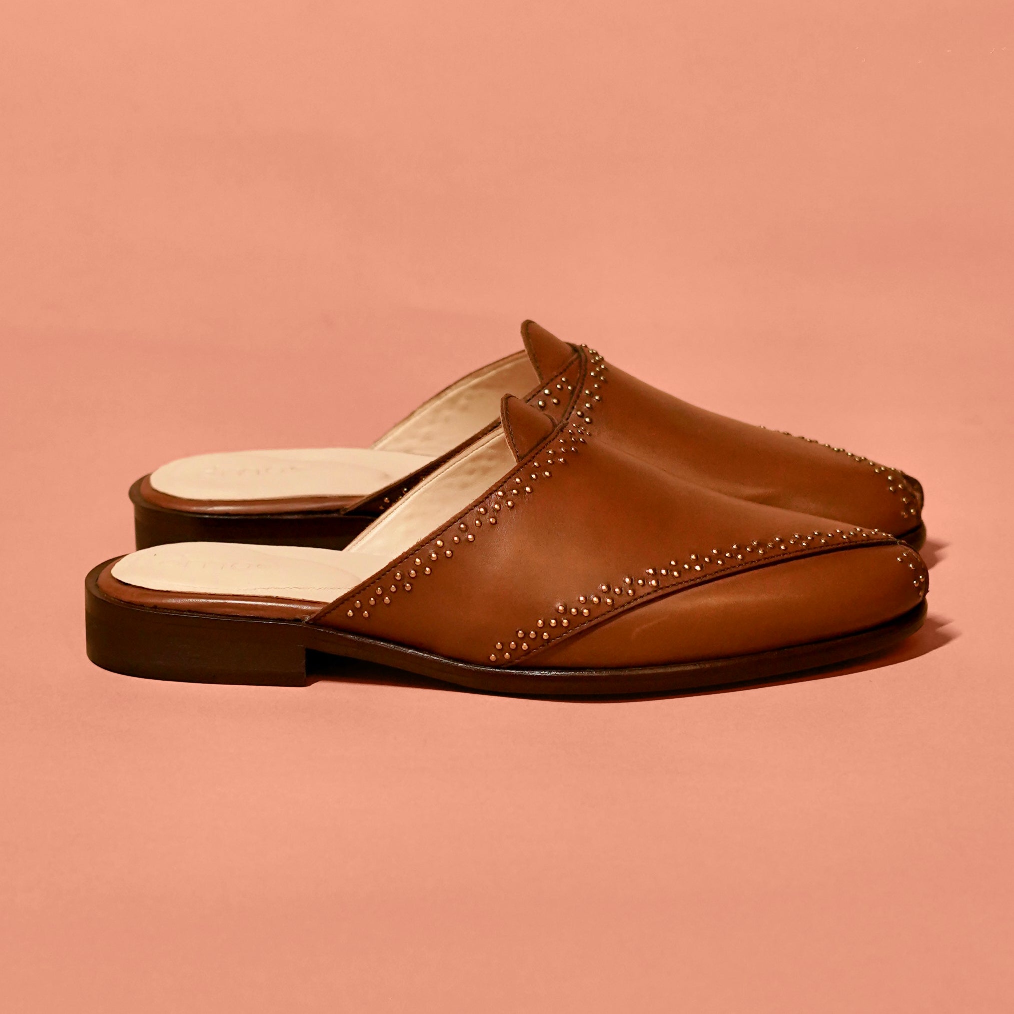Hoffler Bruno Riveto – Riveted Peshawari-Style Mule