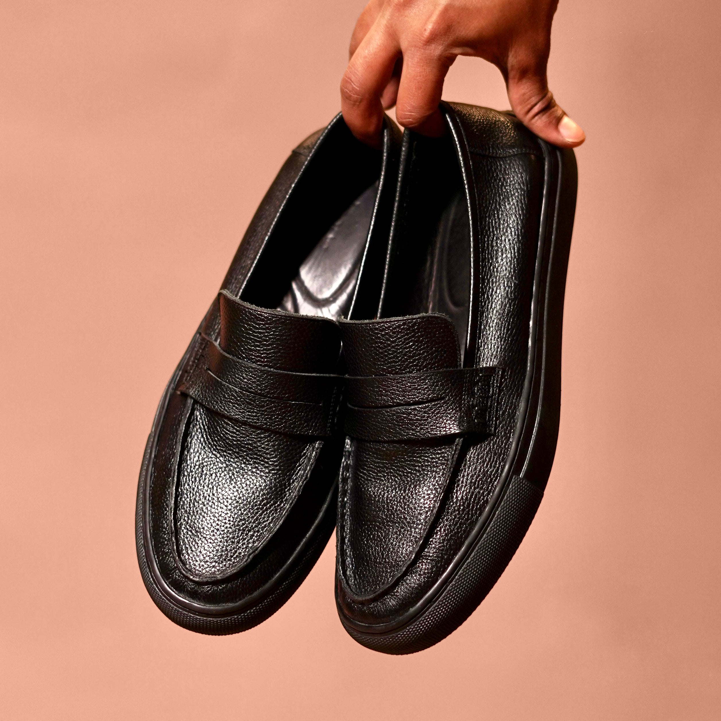 Tristo | Black milled leather sneaker-loafers