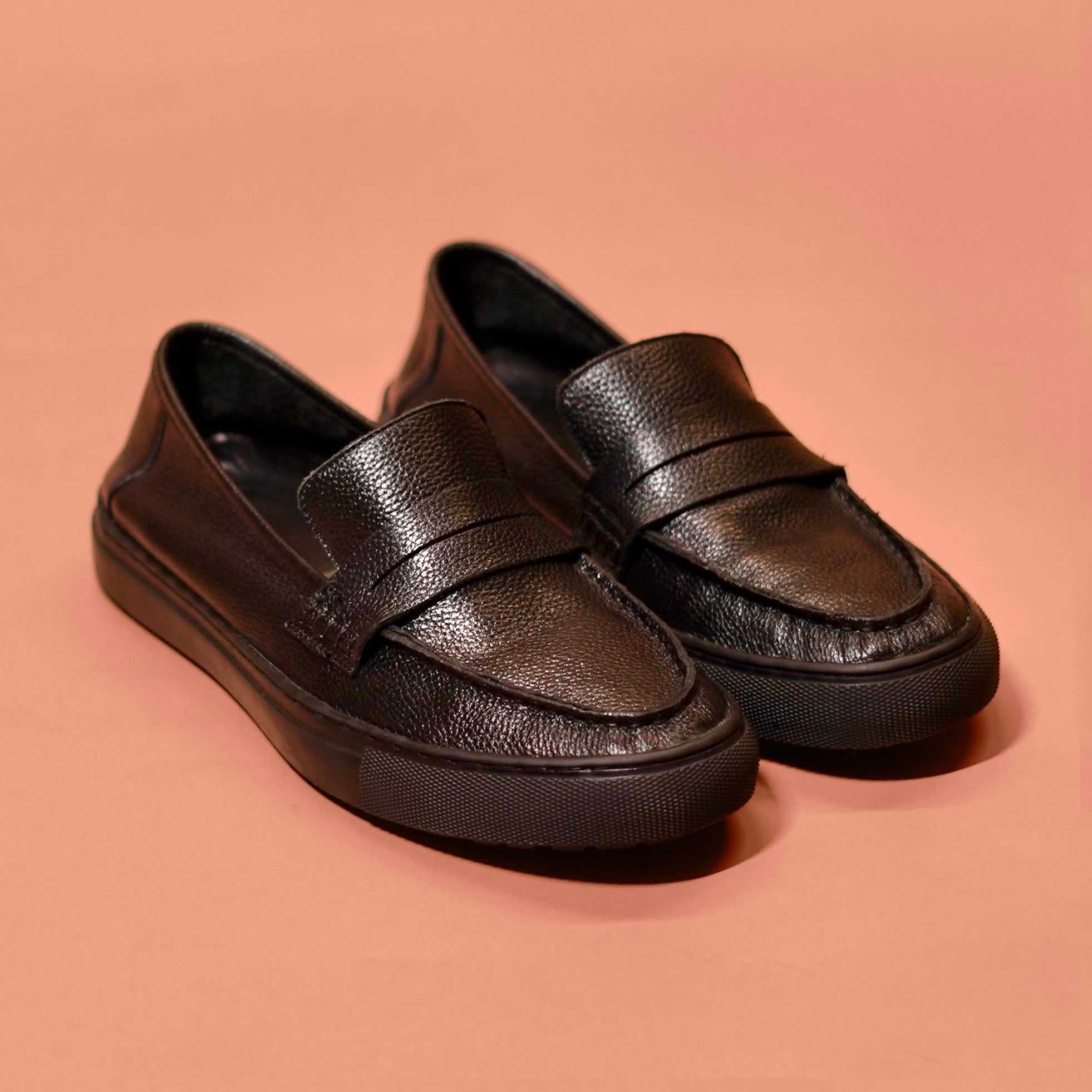 Tristo | Black milled leather sneaker-loafers