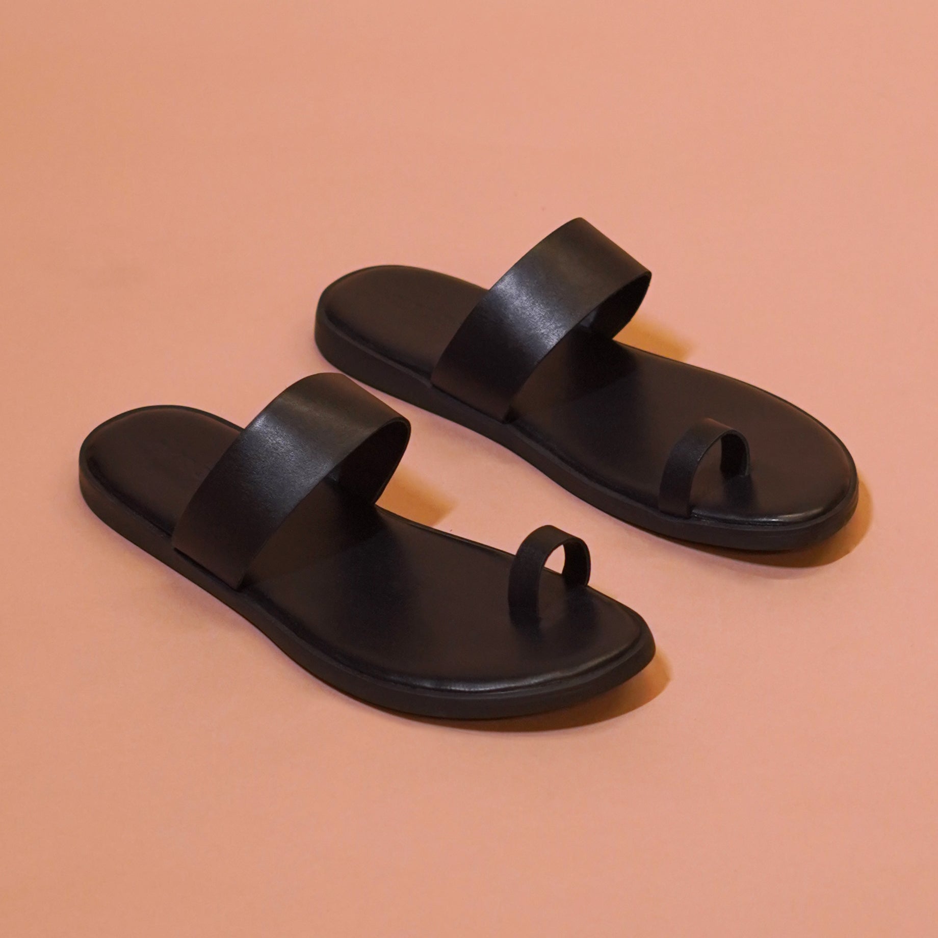 Pelle Noir | Two strap minimal style chappal with memory cushion insole