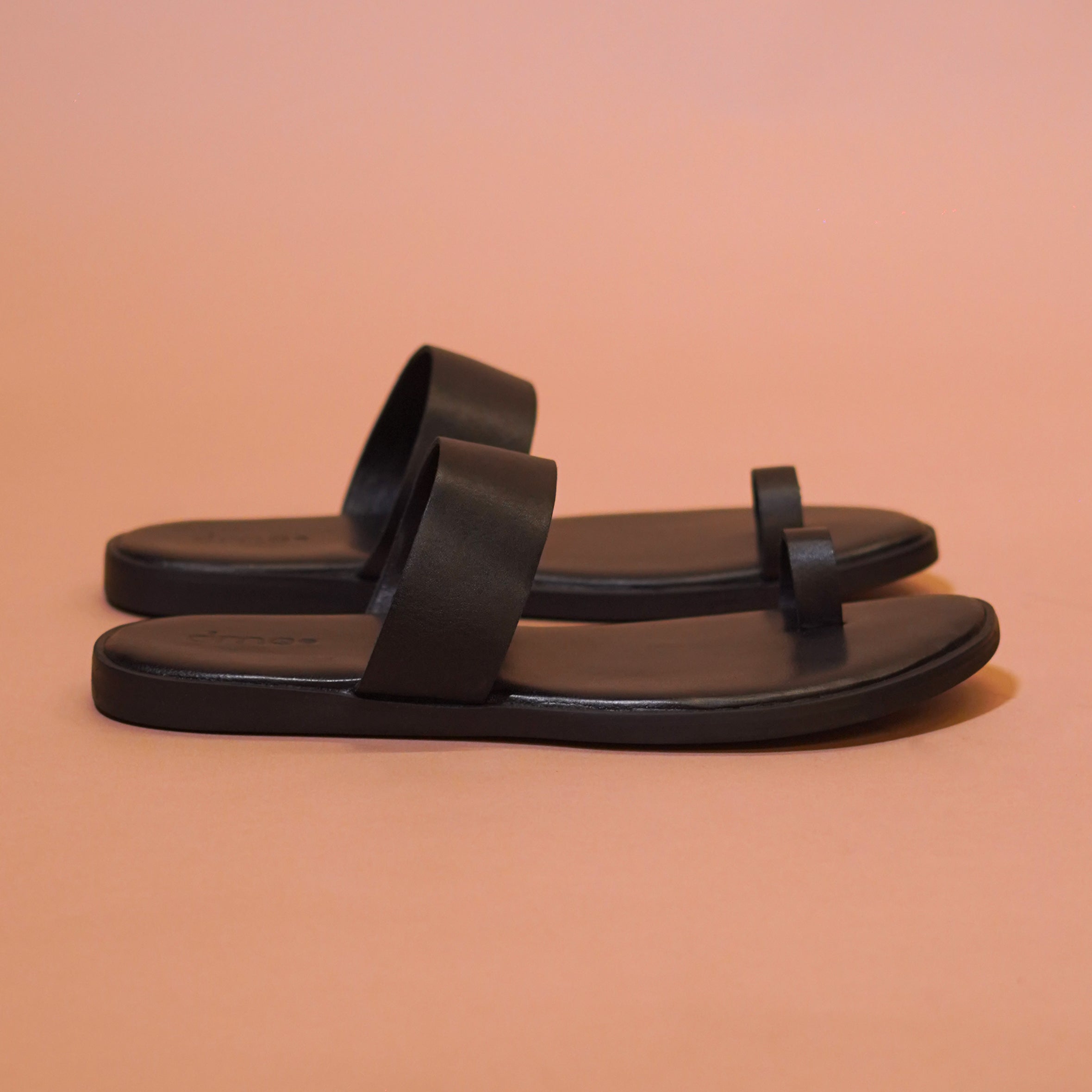 Pelle Noir | Two strap minimal style chappal with memory cushion insole