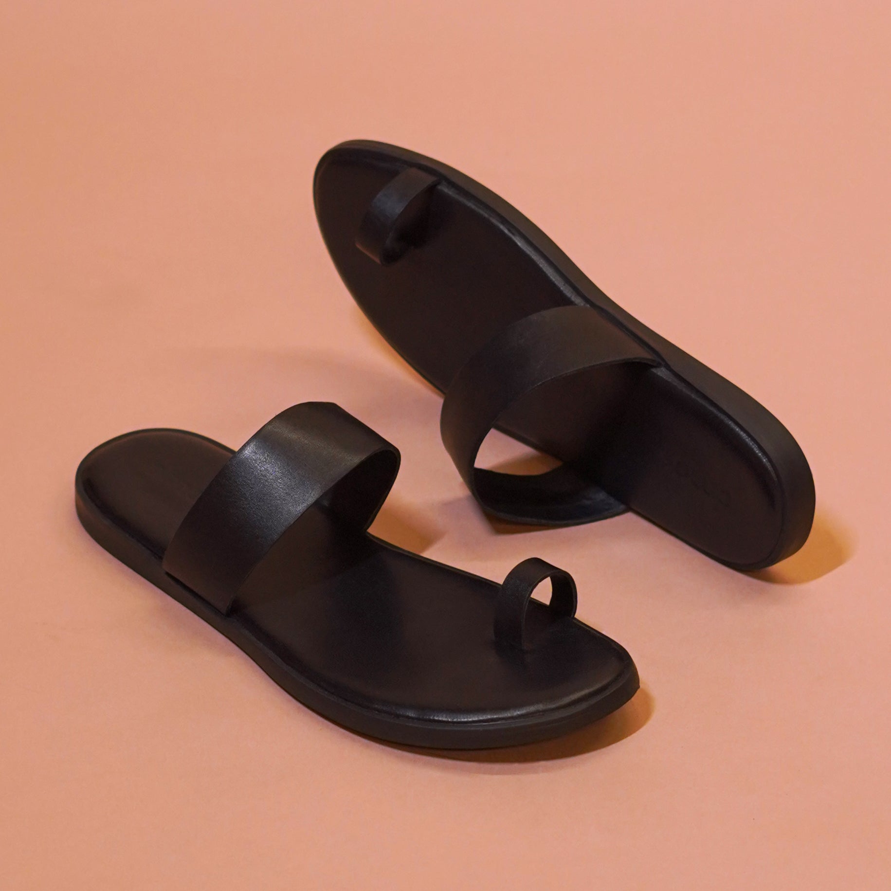 Pelle Noir | Two strap minimal style chappal with memory cushion insole