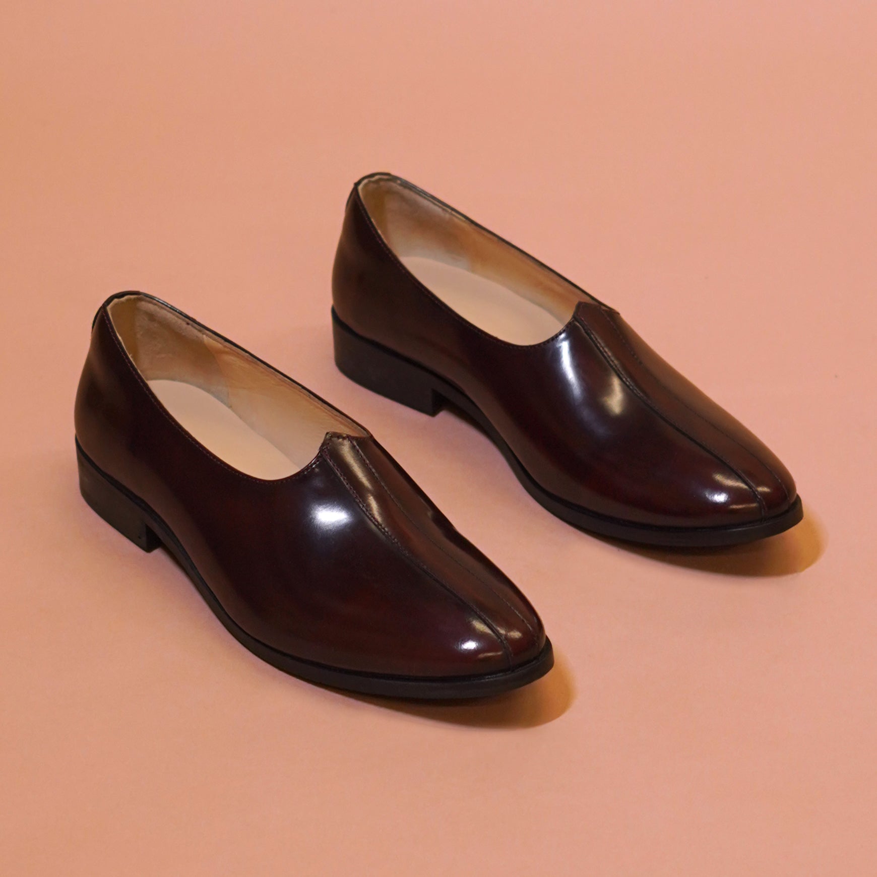 Ethnico Borgogno | Bordo lustrous leather mojris