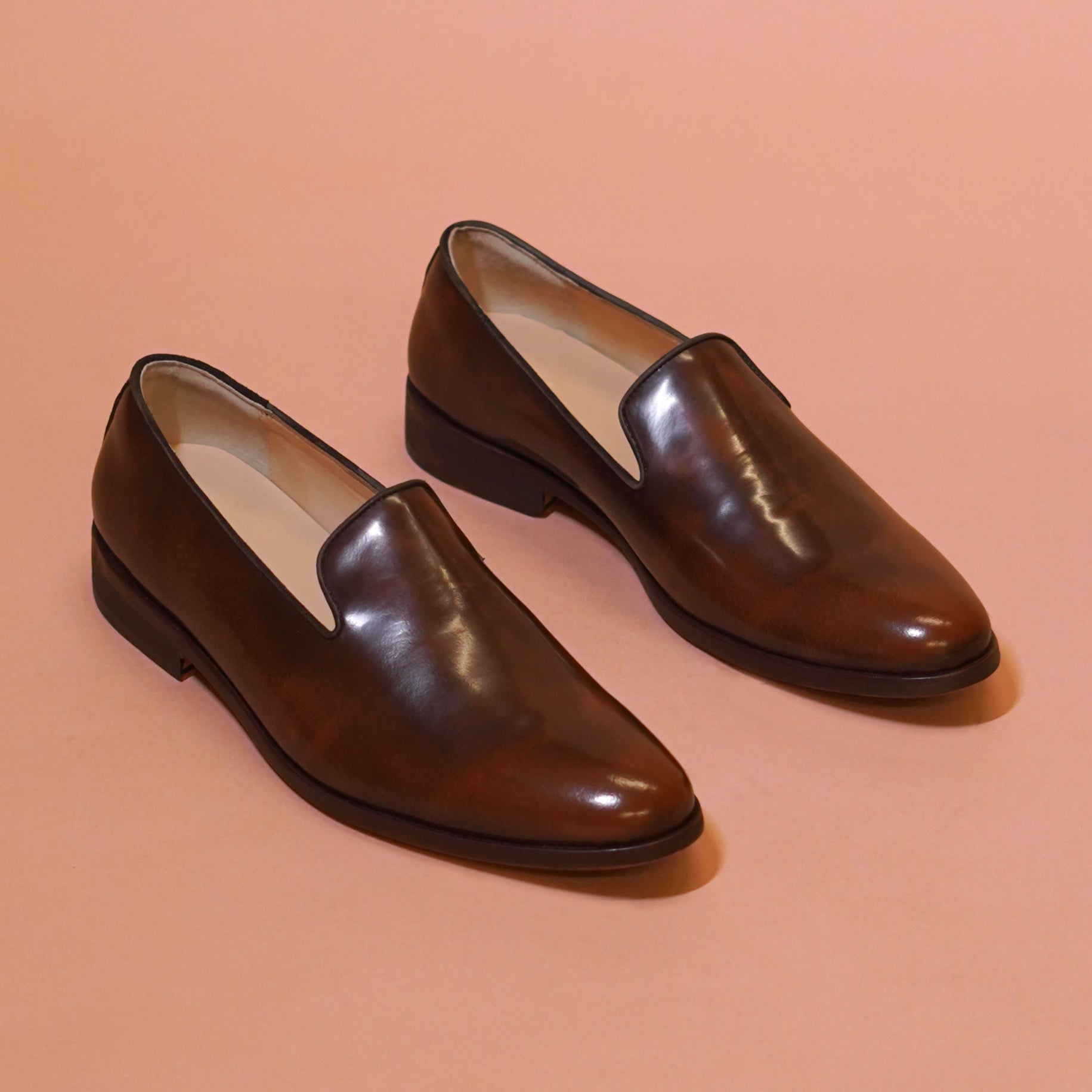Motivo Chocro | Brown dual-tone patina leather loafer