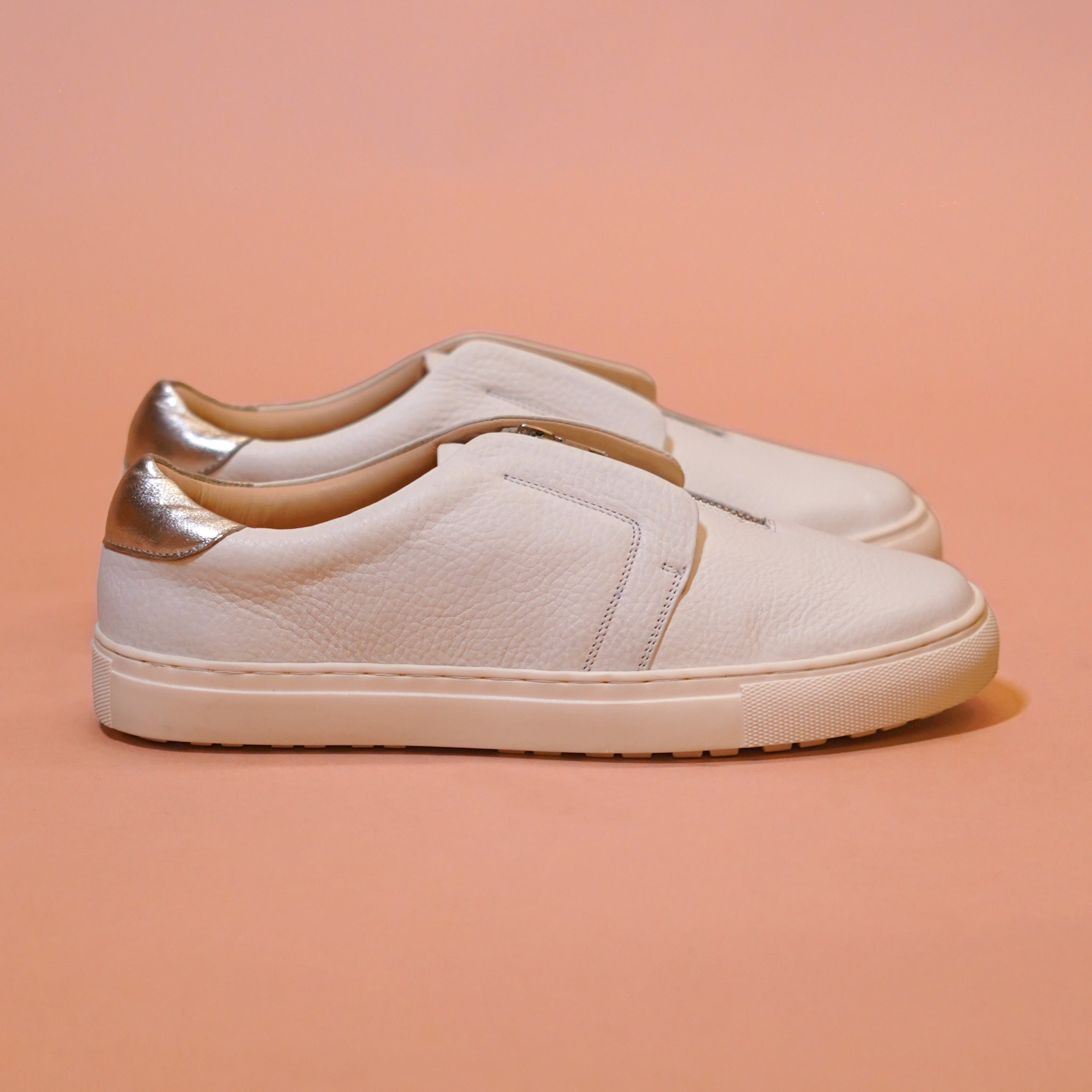 Pigro Bianco | White zip-up leather sneakers