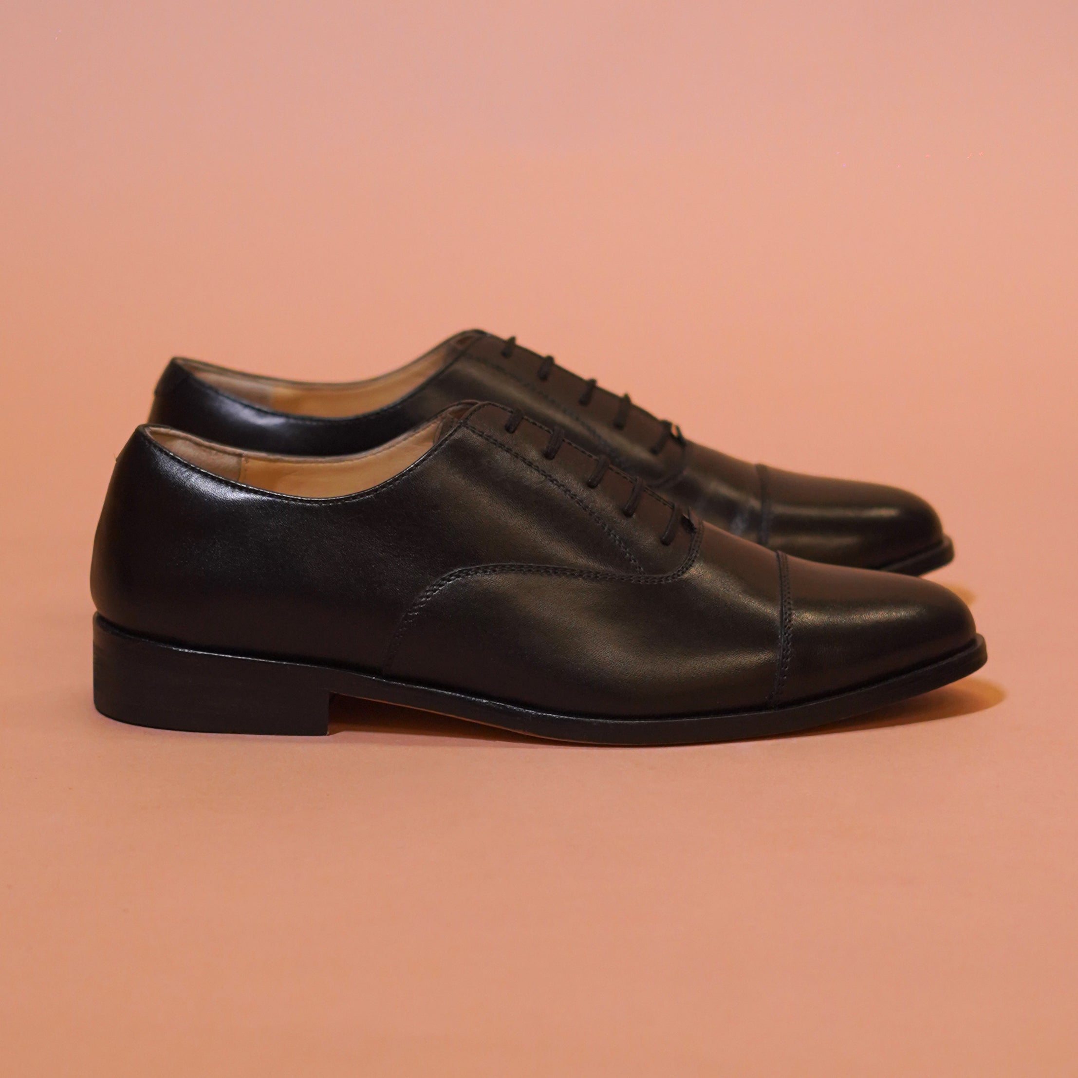 Capto Assasino | Classic black cap-toe oxford