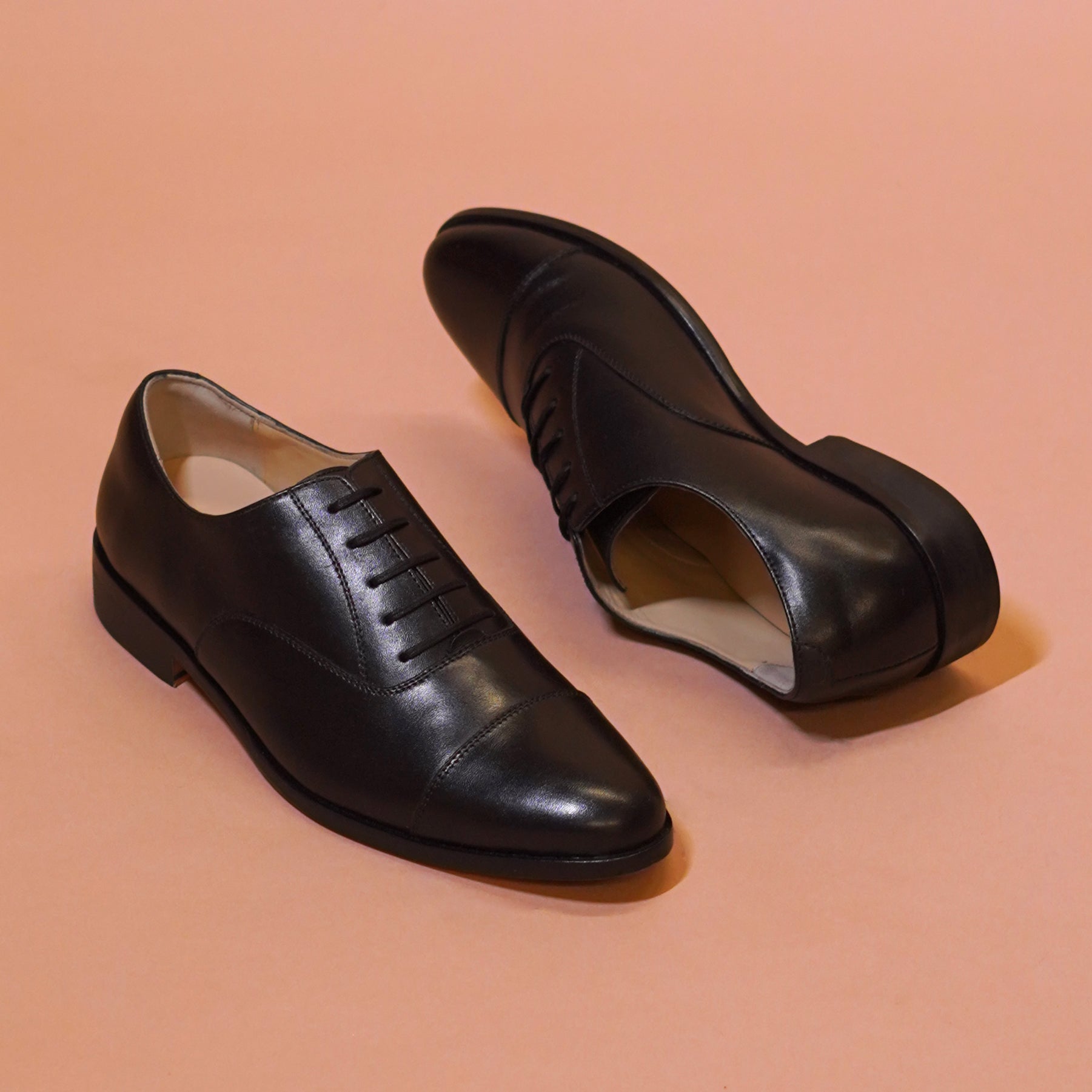 Capto Assasino | Classic black cap-toe oxford