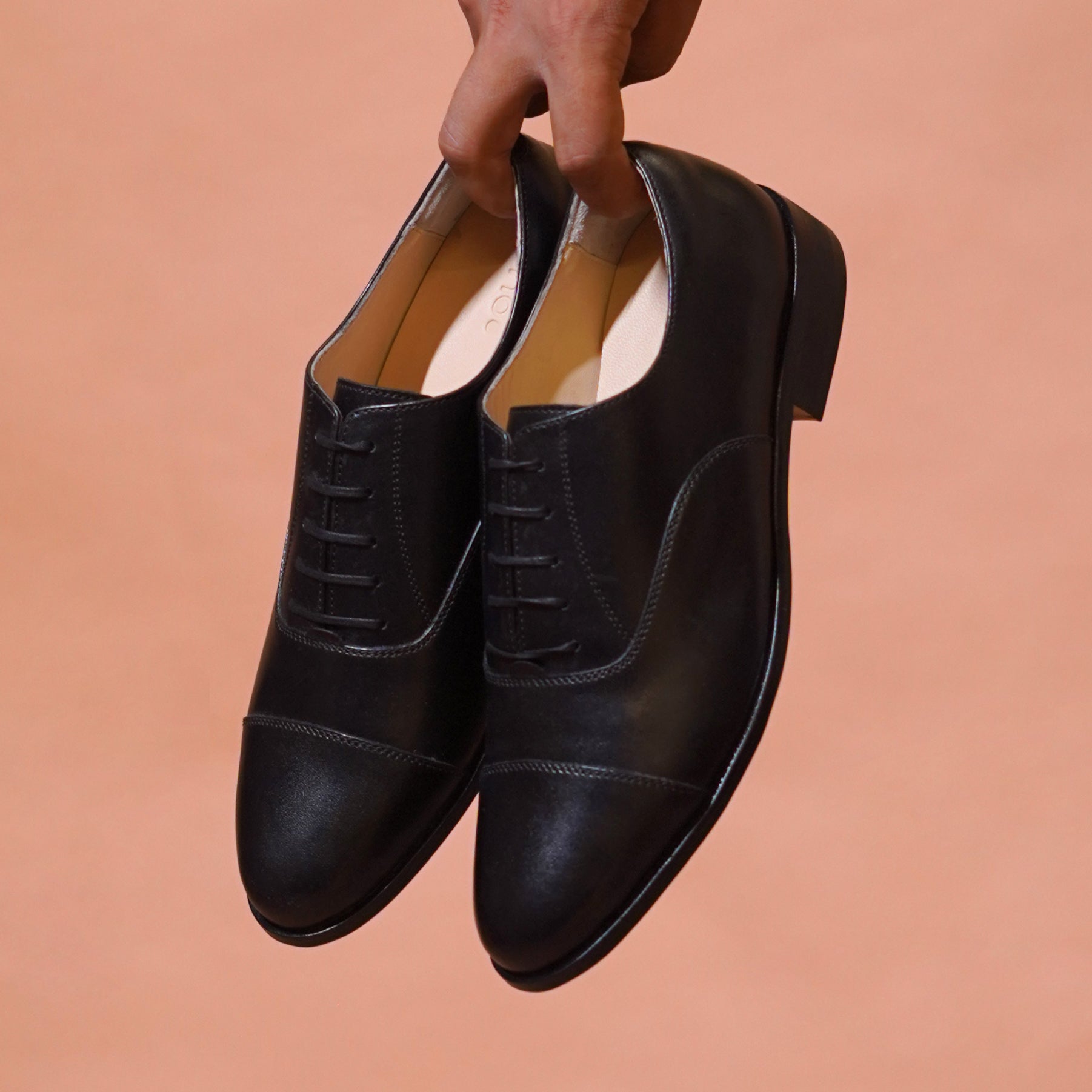Capto Assasino | Classic black cap-toe oxford