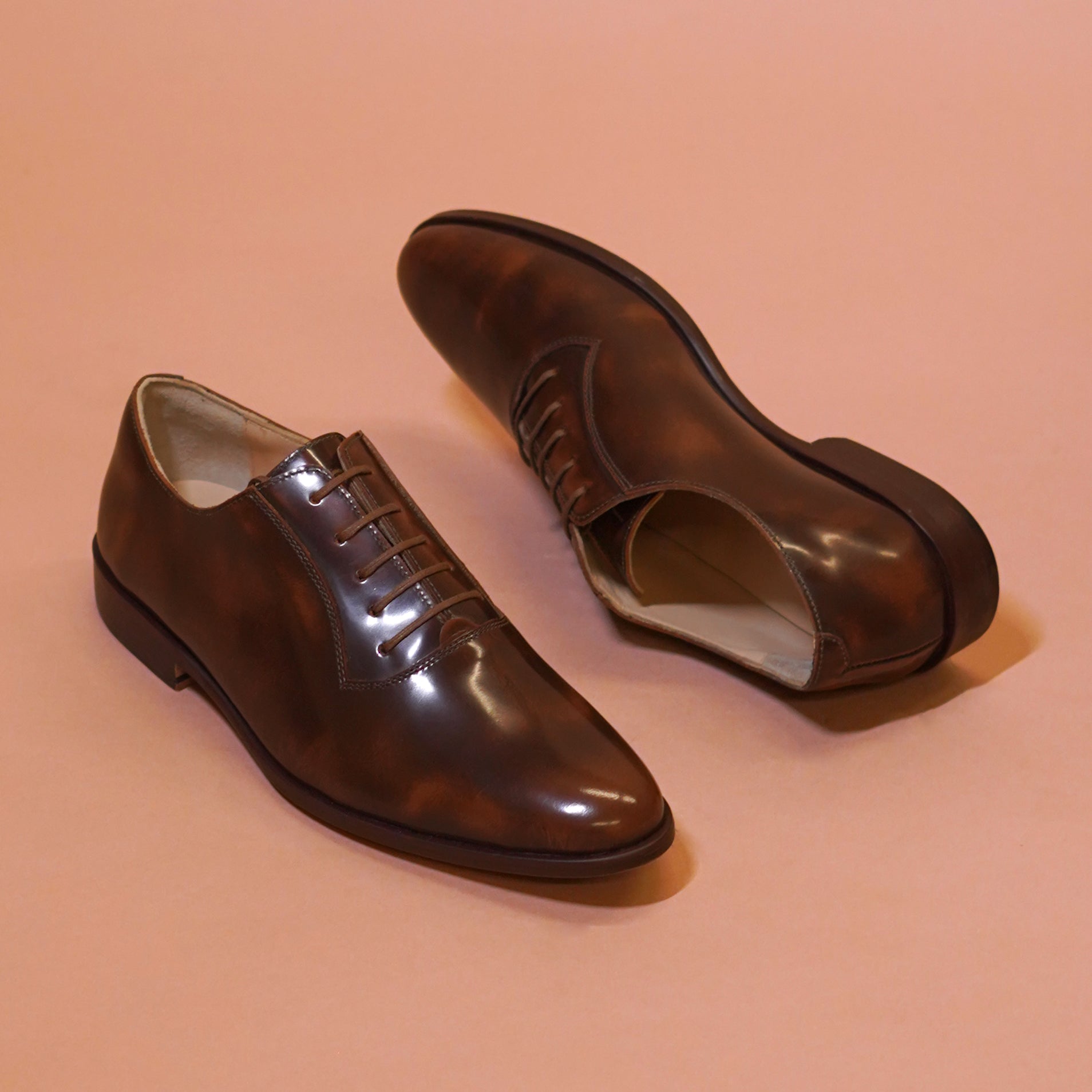 Ferraro Bruno | Brown dual tone shiny leather oxford