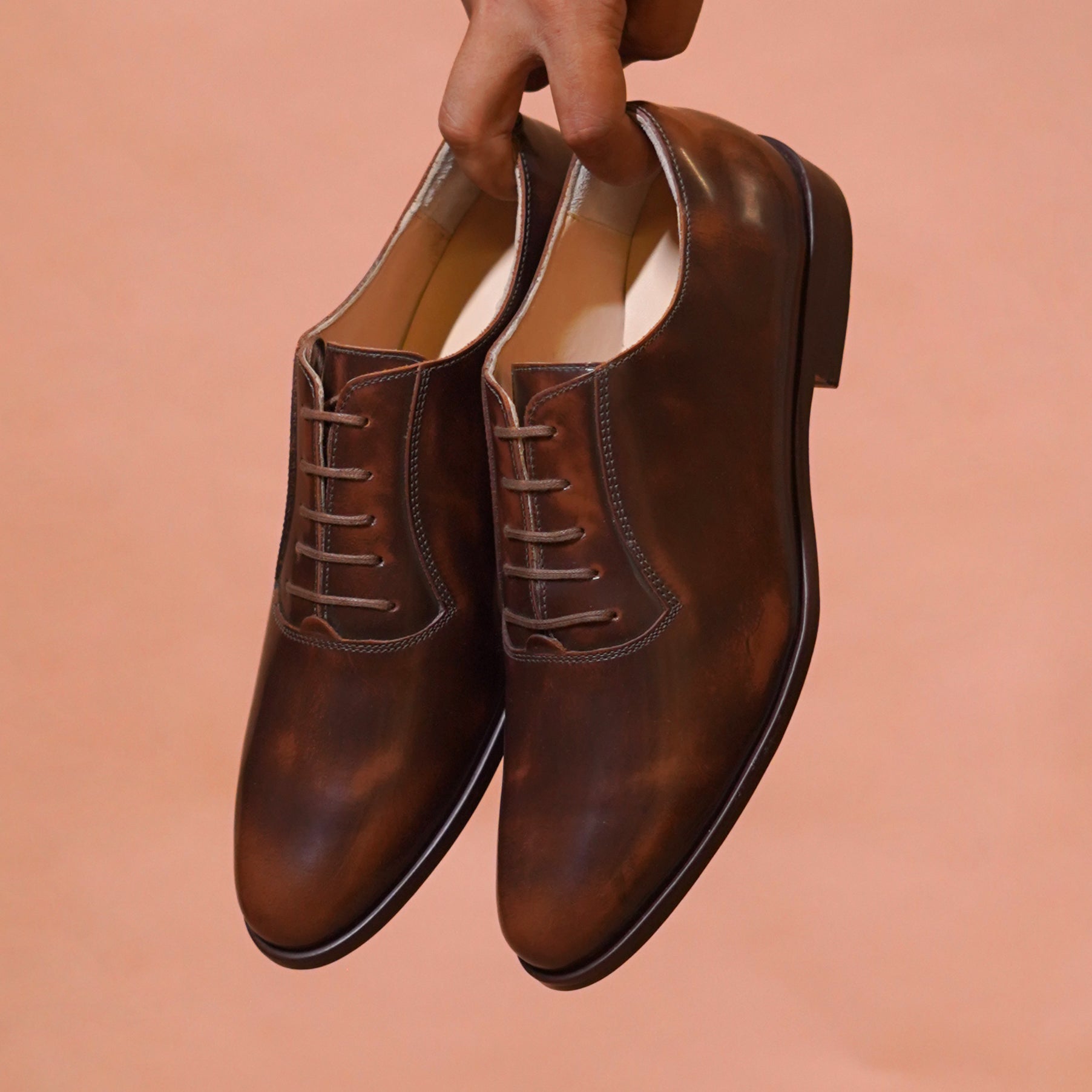 Ferraro Bruno | Brown dual tone shiny leather oxford