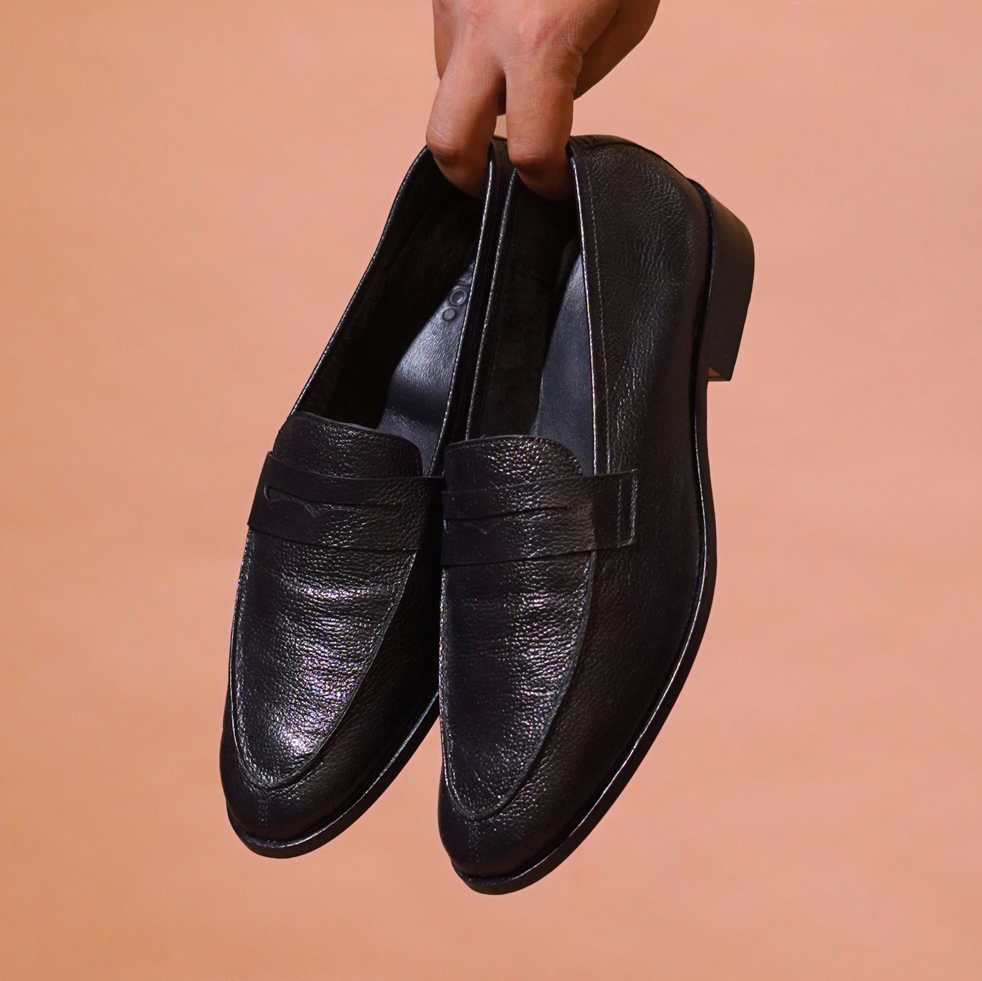 Lightweight unlined leather loafer