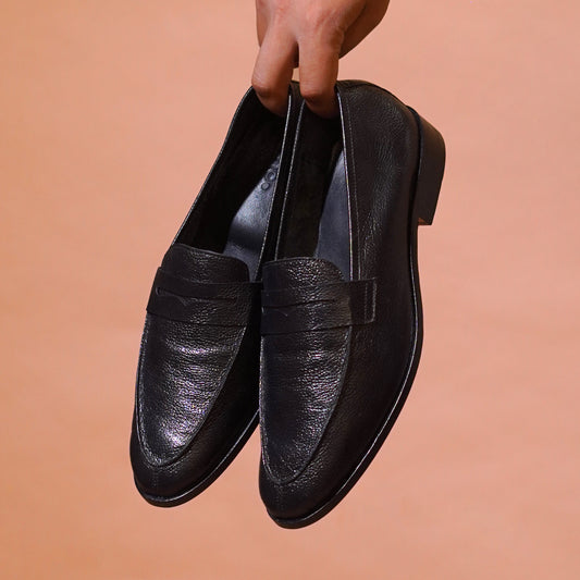 Lightweight unlined leather loafer