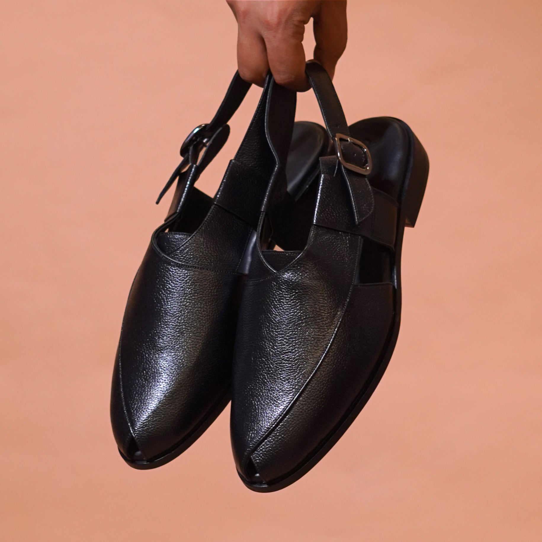 Pesha Noir | Classic black muted peshawari sandals