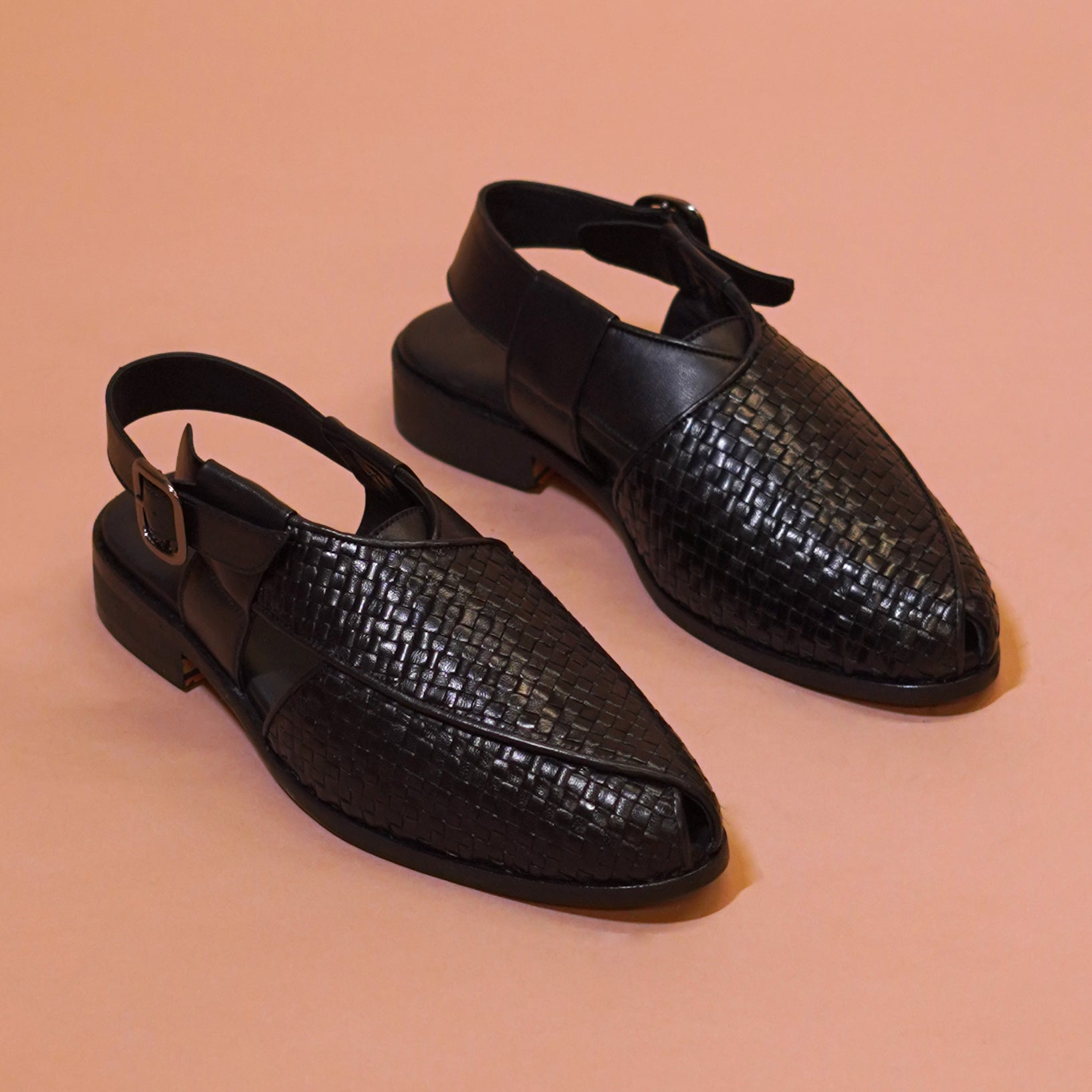 Pesha Nera | Black Weave leather Peshawaris