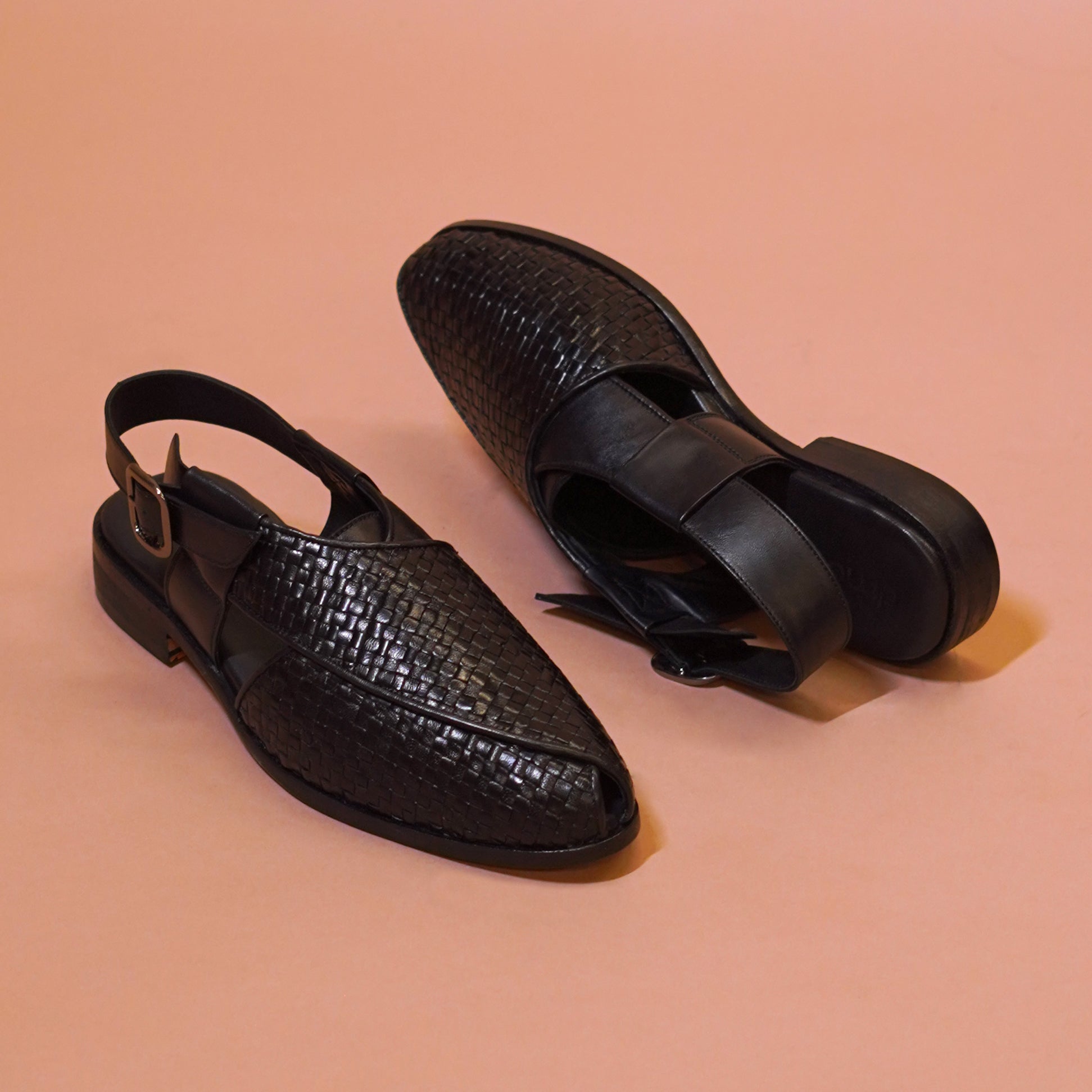 Pesha Nera | Black Weave leather Peshawaris