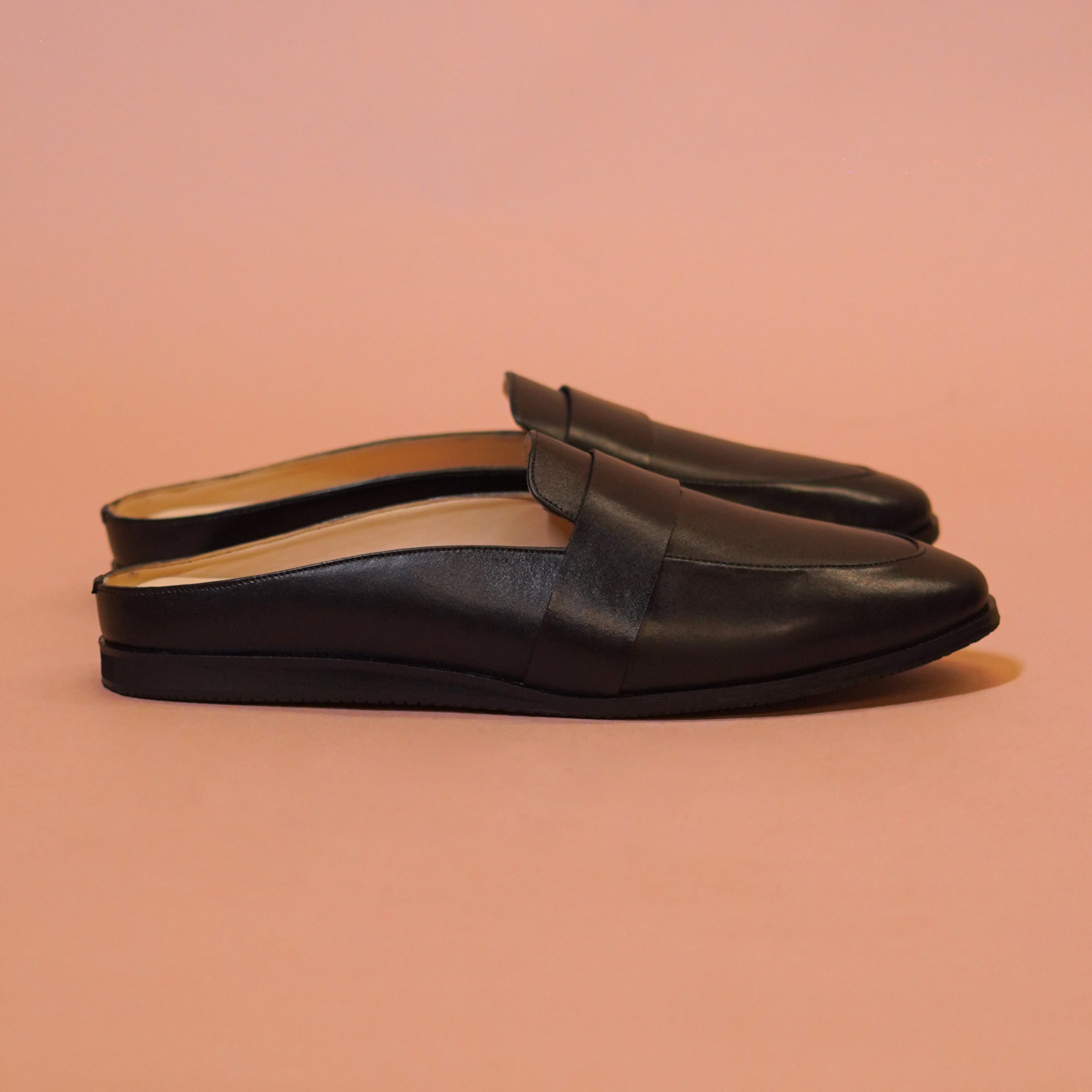 Hoffler Nera | Sleek black leather mules