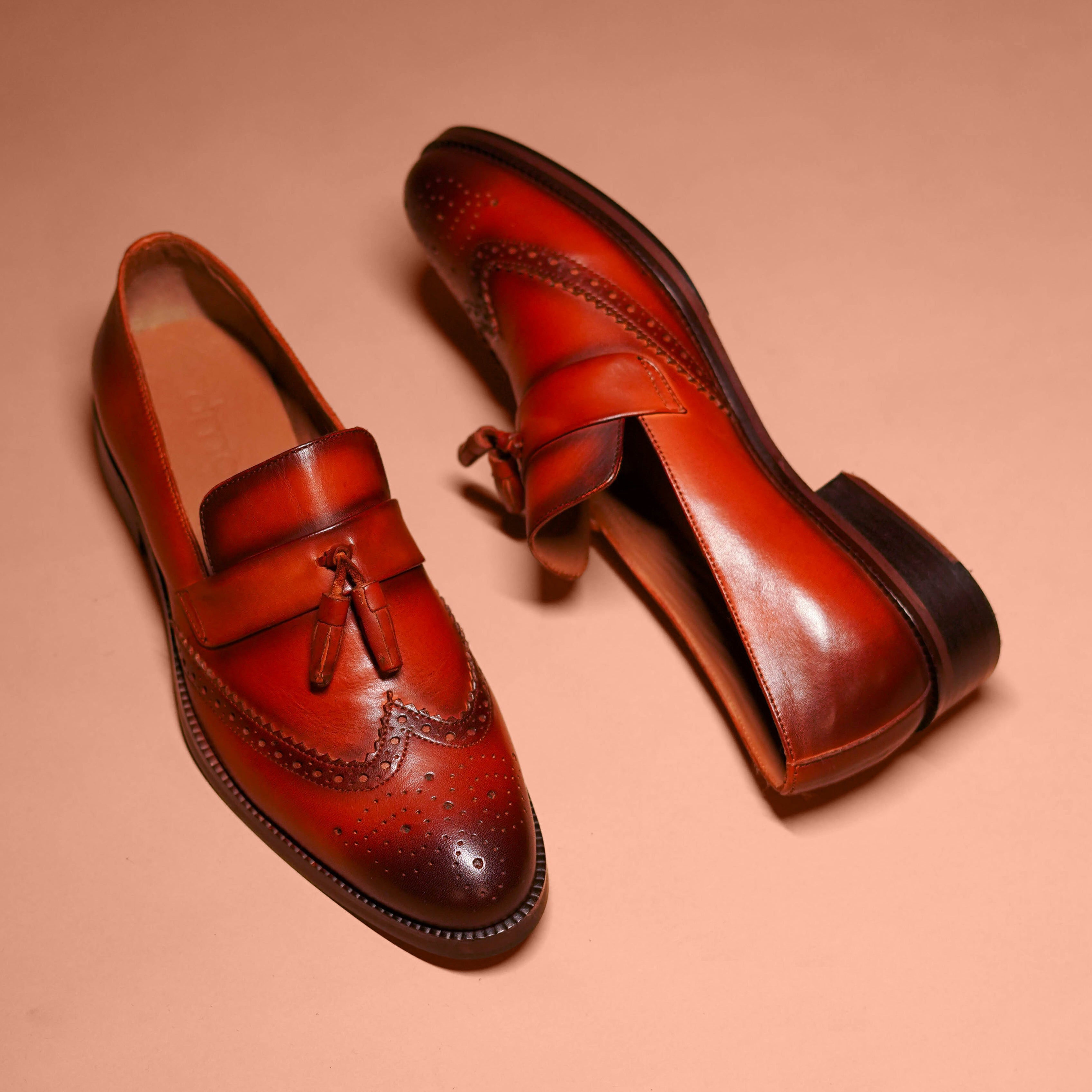 Motivo Broguo | Tan full-grain handcrafted loafers