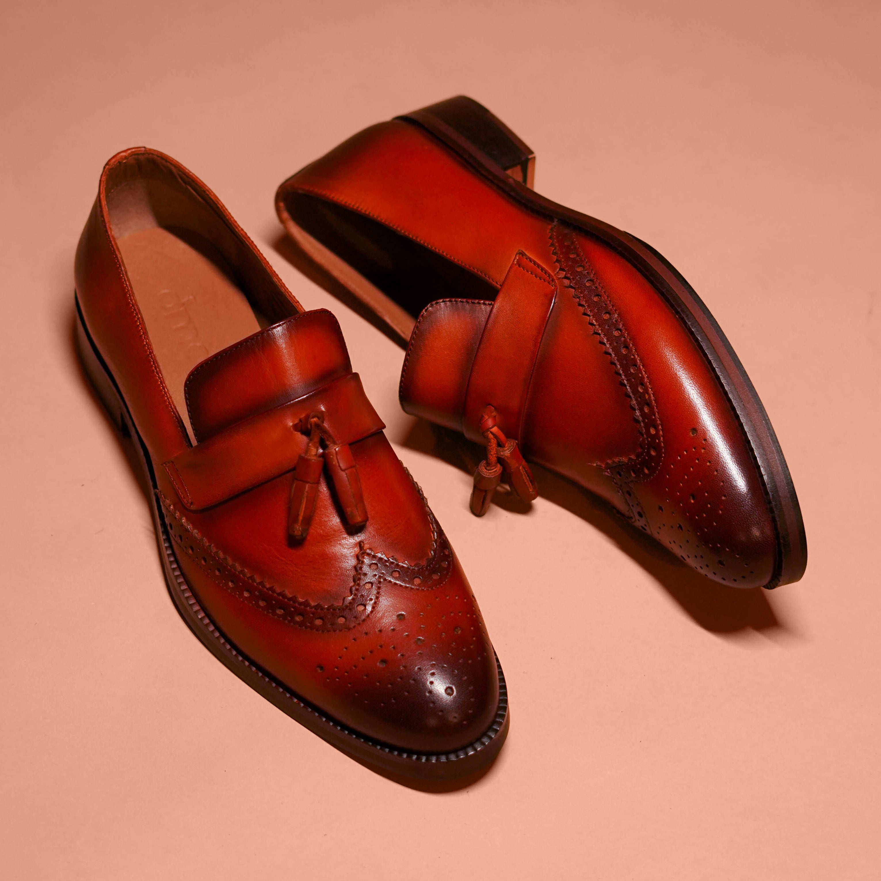 Motivo Broguo | Tan full-grain handcrafted loafers