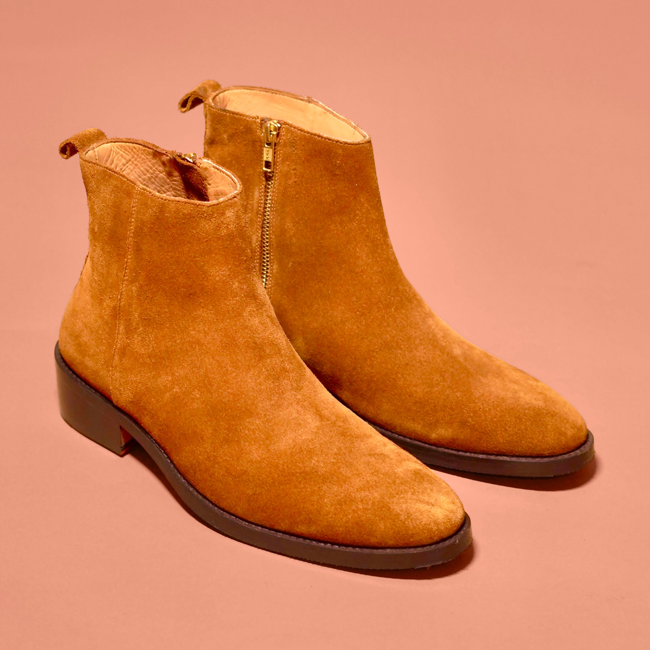 Sprazzo Castano | Tobacco coloured suede Chelsea boots