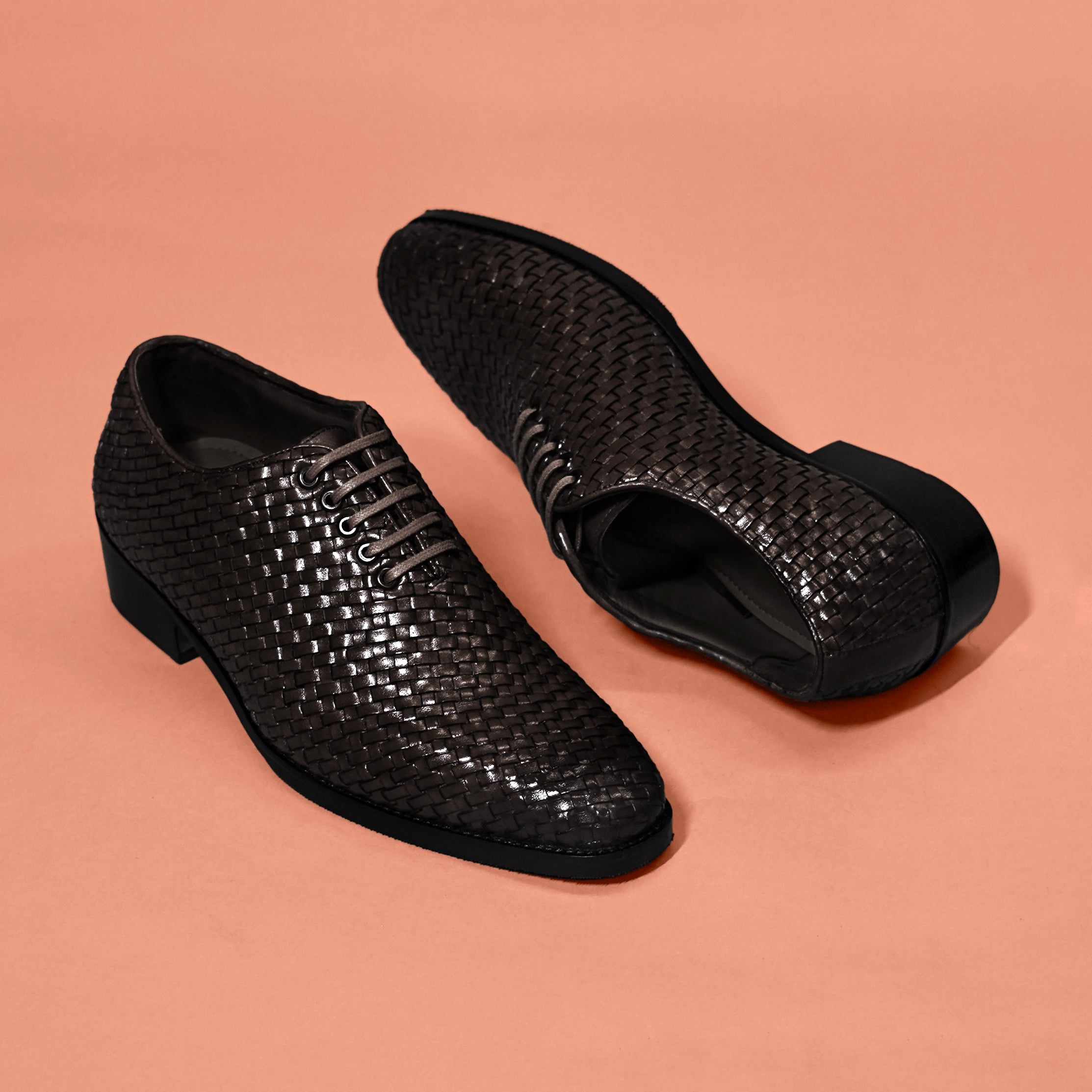 Alto Tesso Nero – Black Woven Leather Oxford for Men