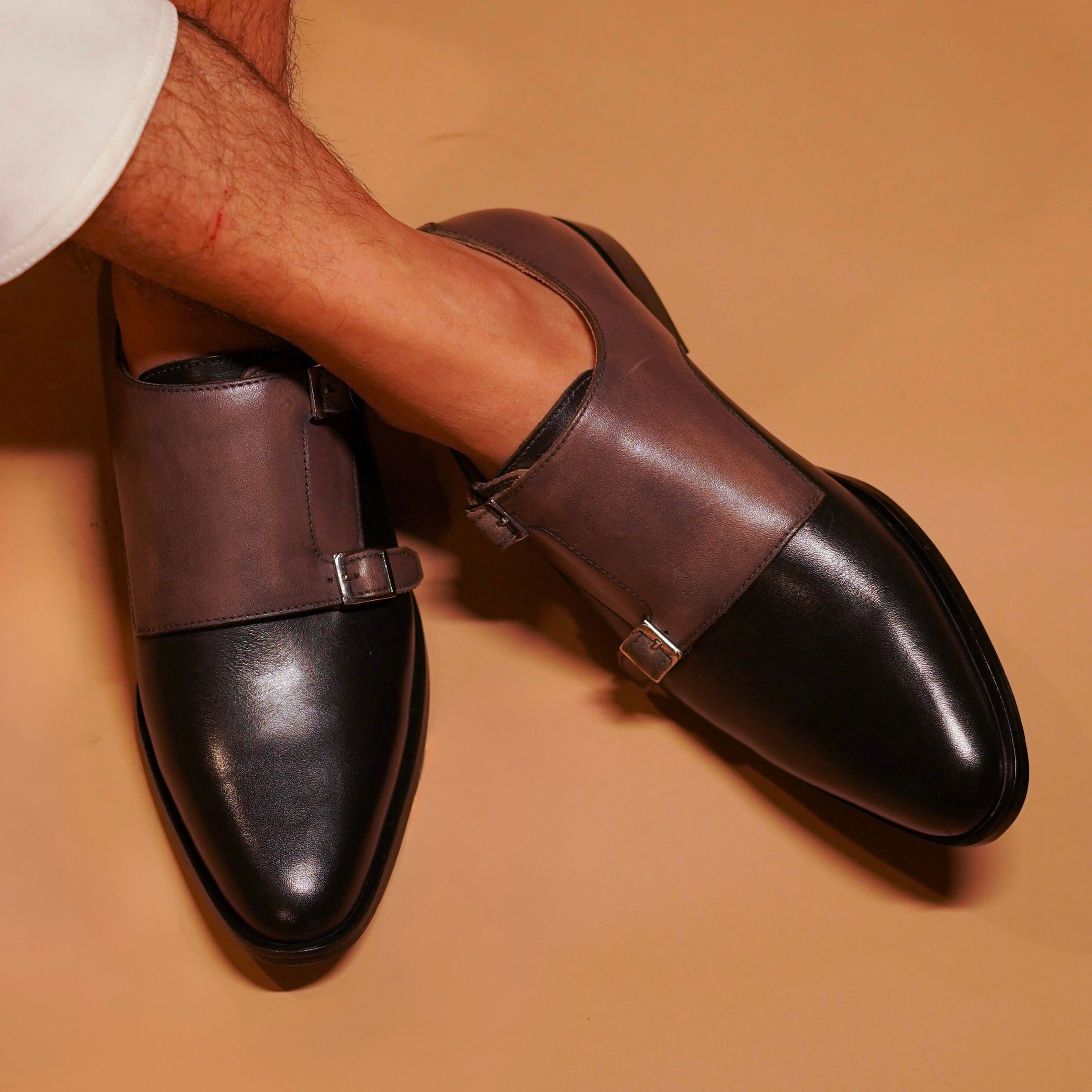 Domo Scuro | Classic black and brown double-monk-strap