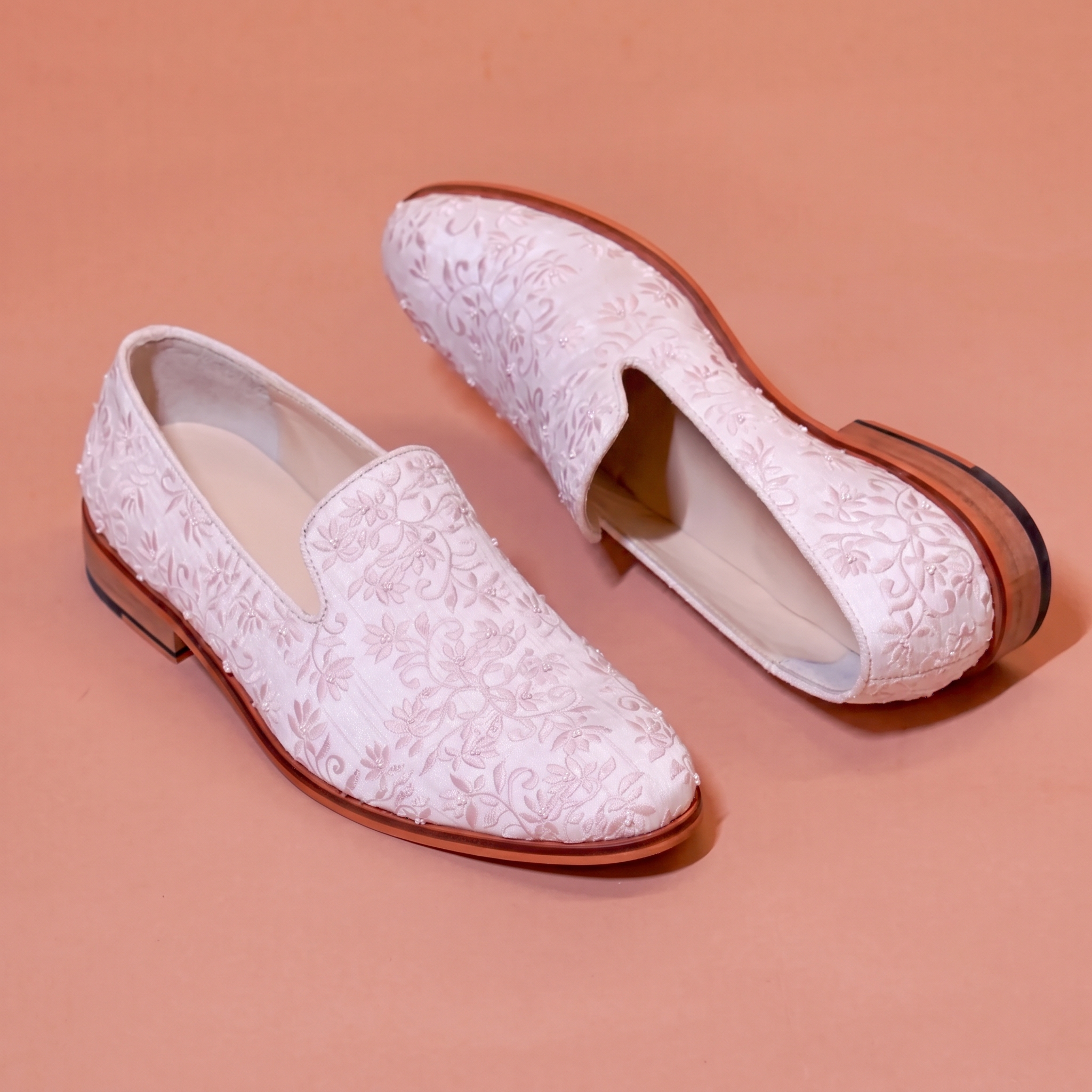 Ricamo Rosa – Powder Pink Silk Embroidered Loafer for Men