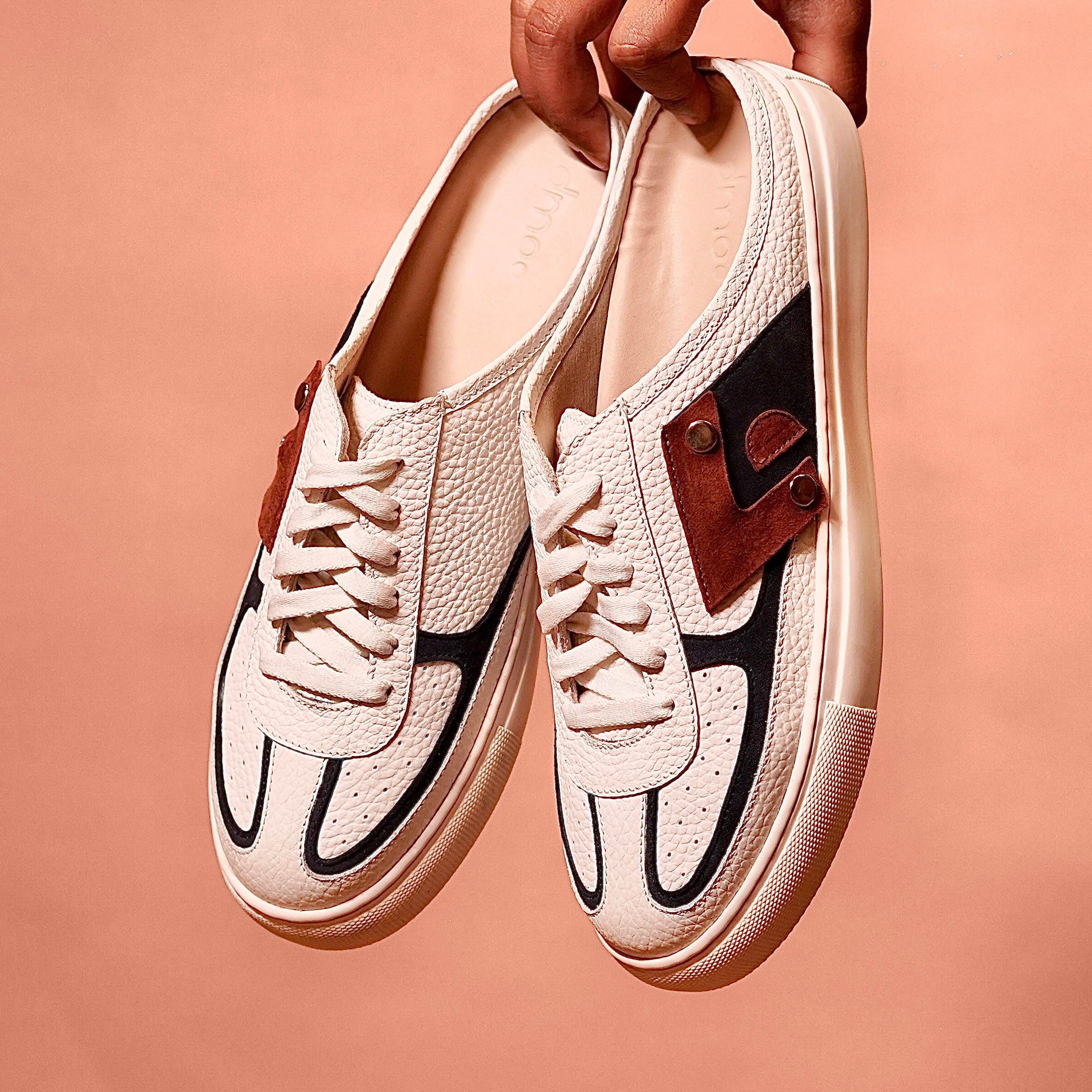 Freddo Bianco | White leather mules with pocket