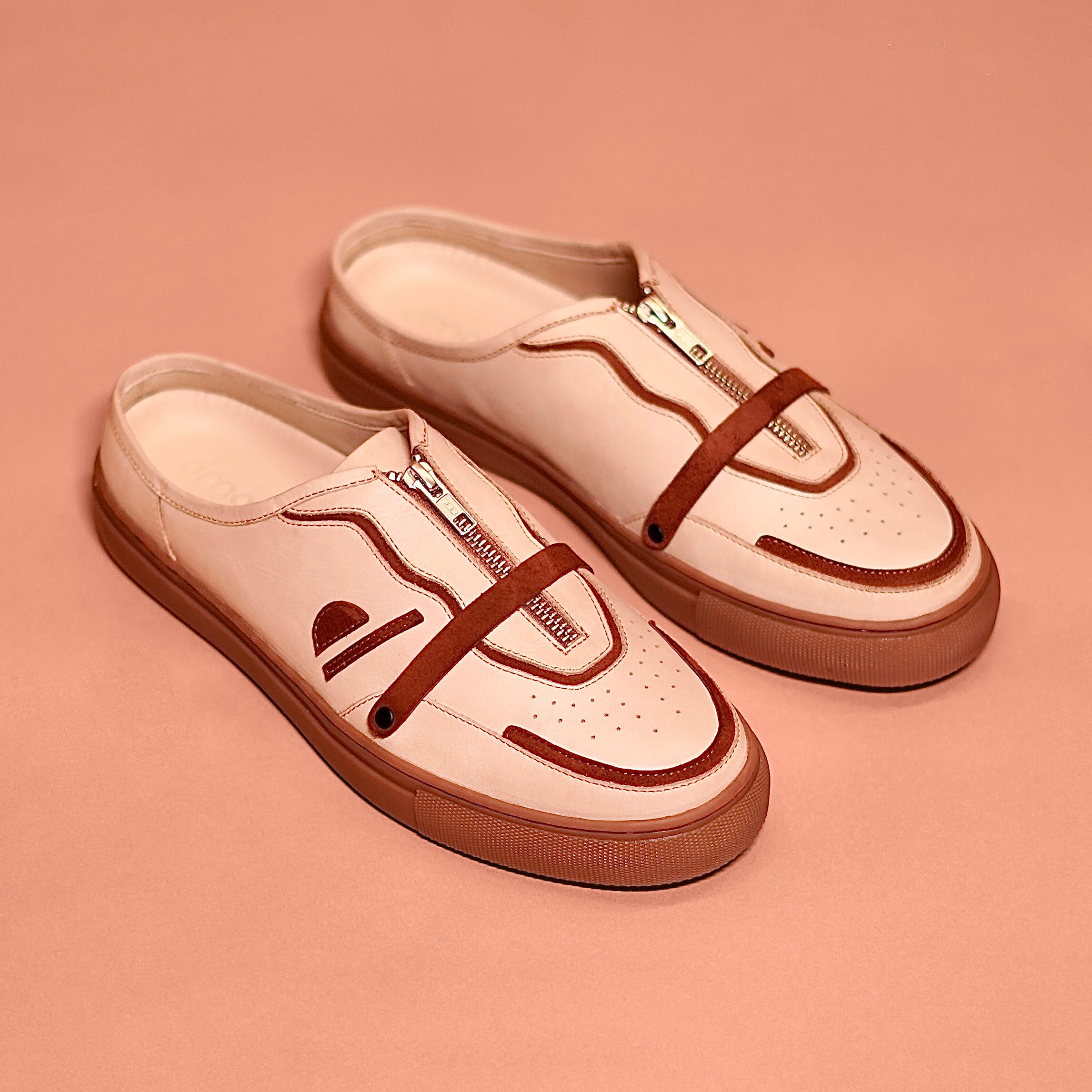 Freddo Mocha | Latte-toned leather mules