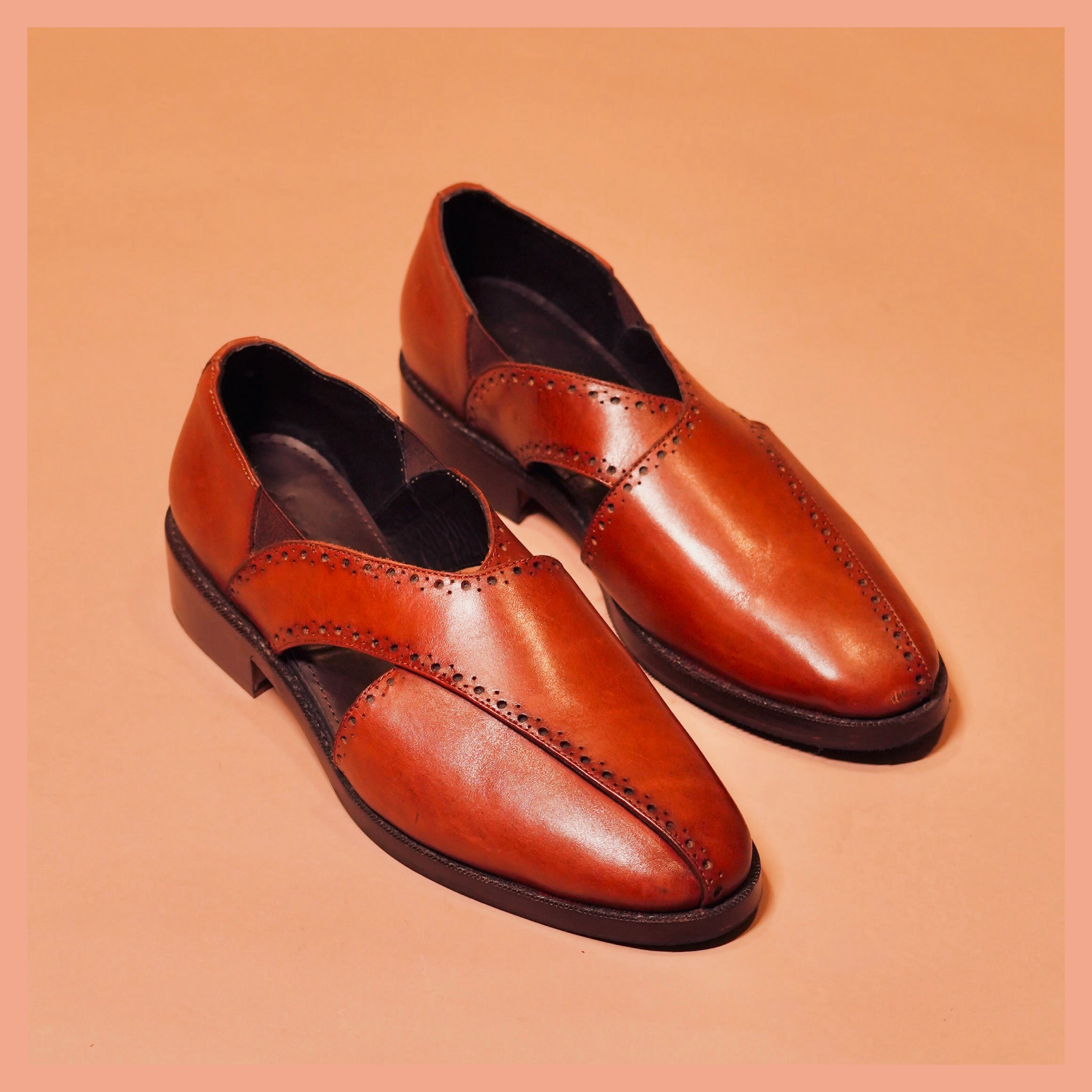 Pesha Rossa | Reddish brown full-grain leather Peshawaris
