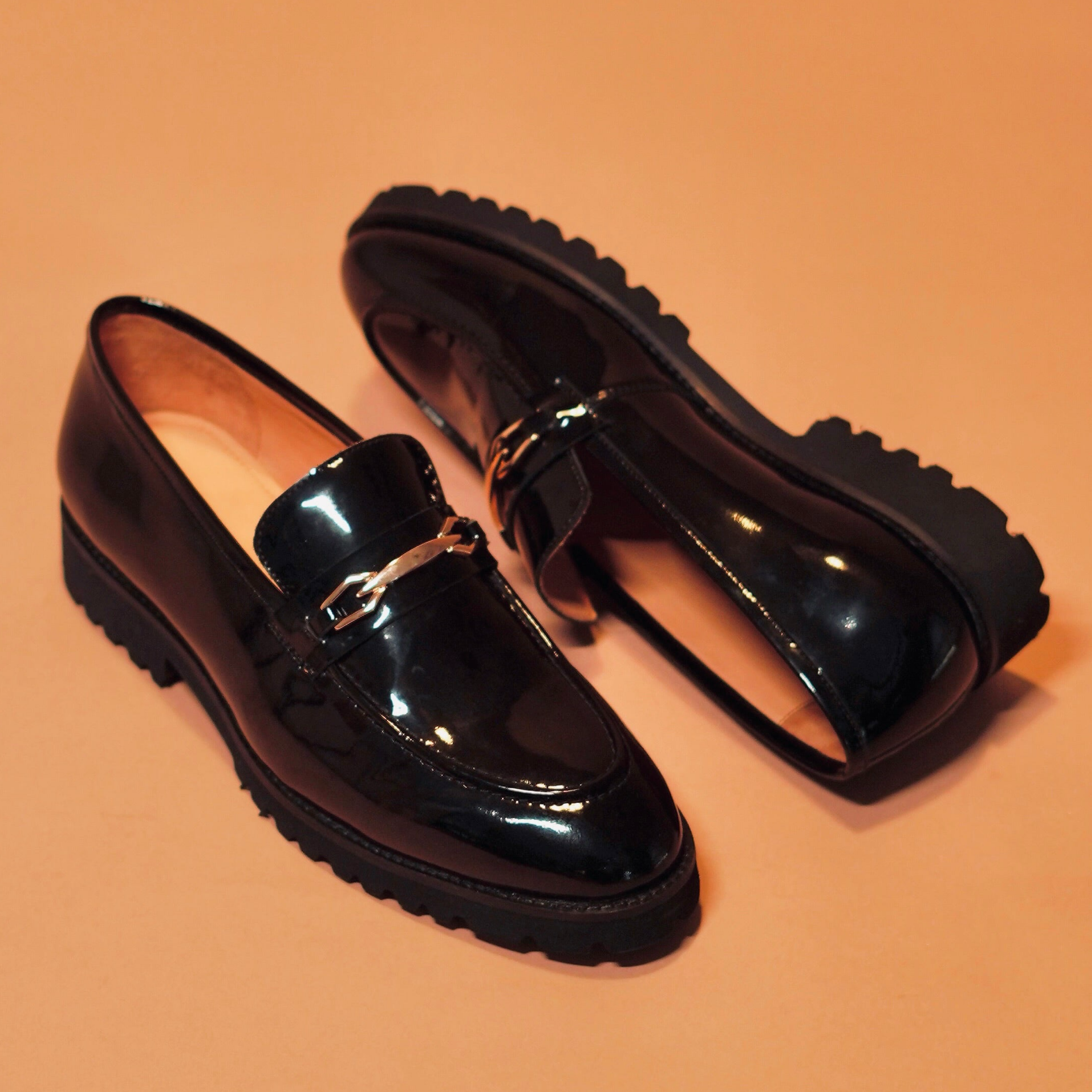 Moccasino Nero | Black patent leather loafers