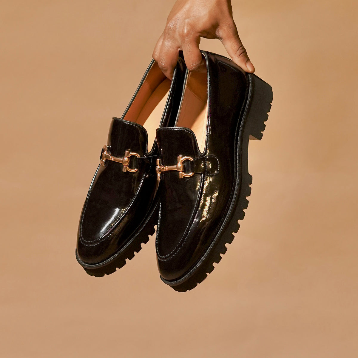 Black‎ and Gold Slip-On Loafers with Horsebit Detail Men main image 2