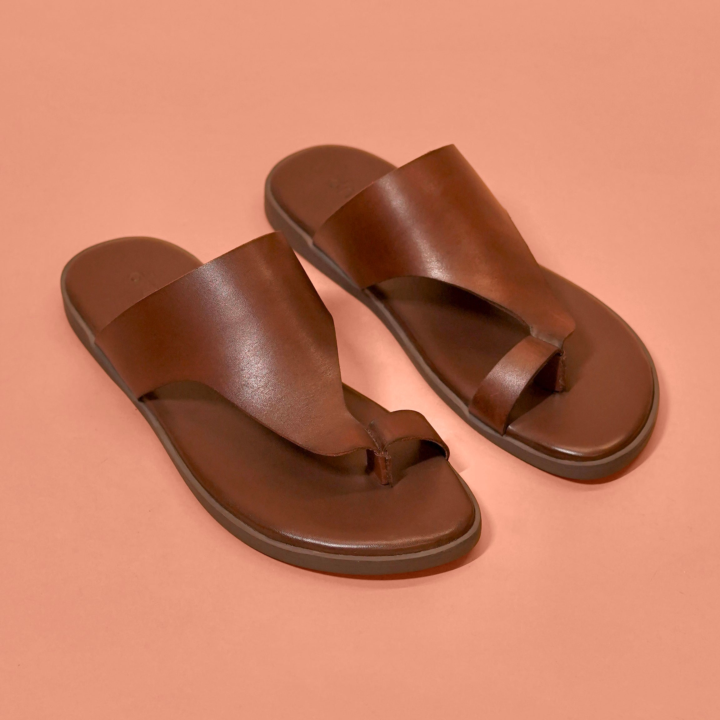 Pelle Moro – Dark Brown Leather Thumb-Loop Chappal
