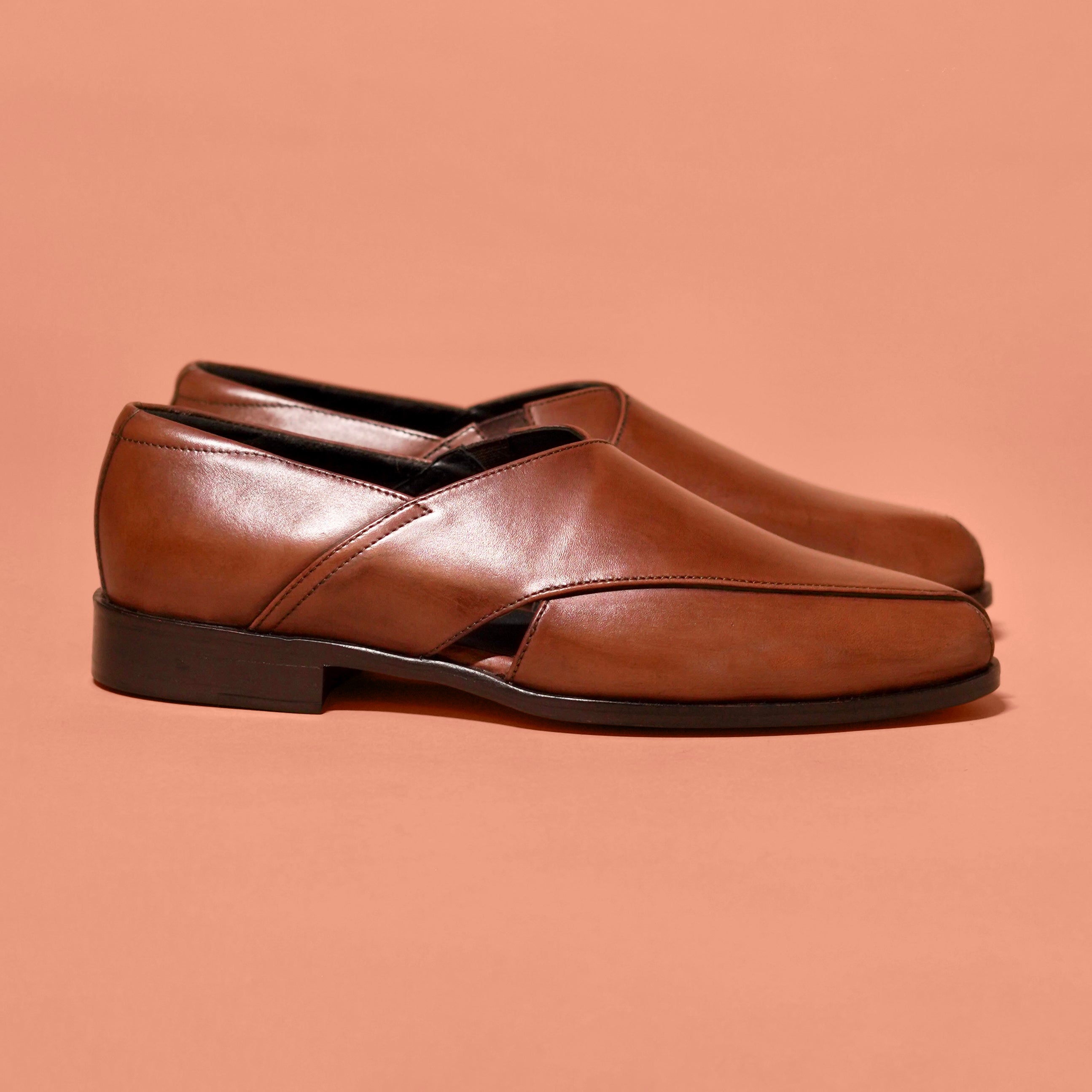 Pesha Scarpo Bruno | Dark brown leather Peshawaris