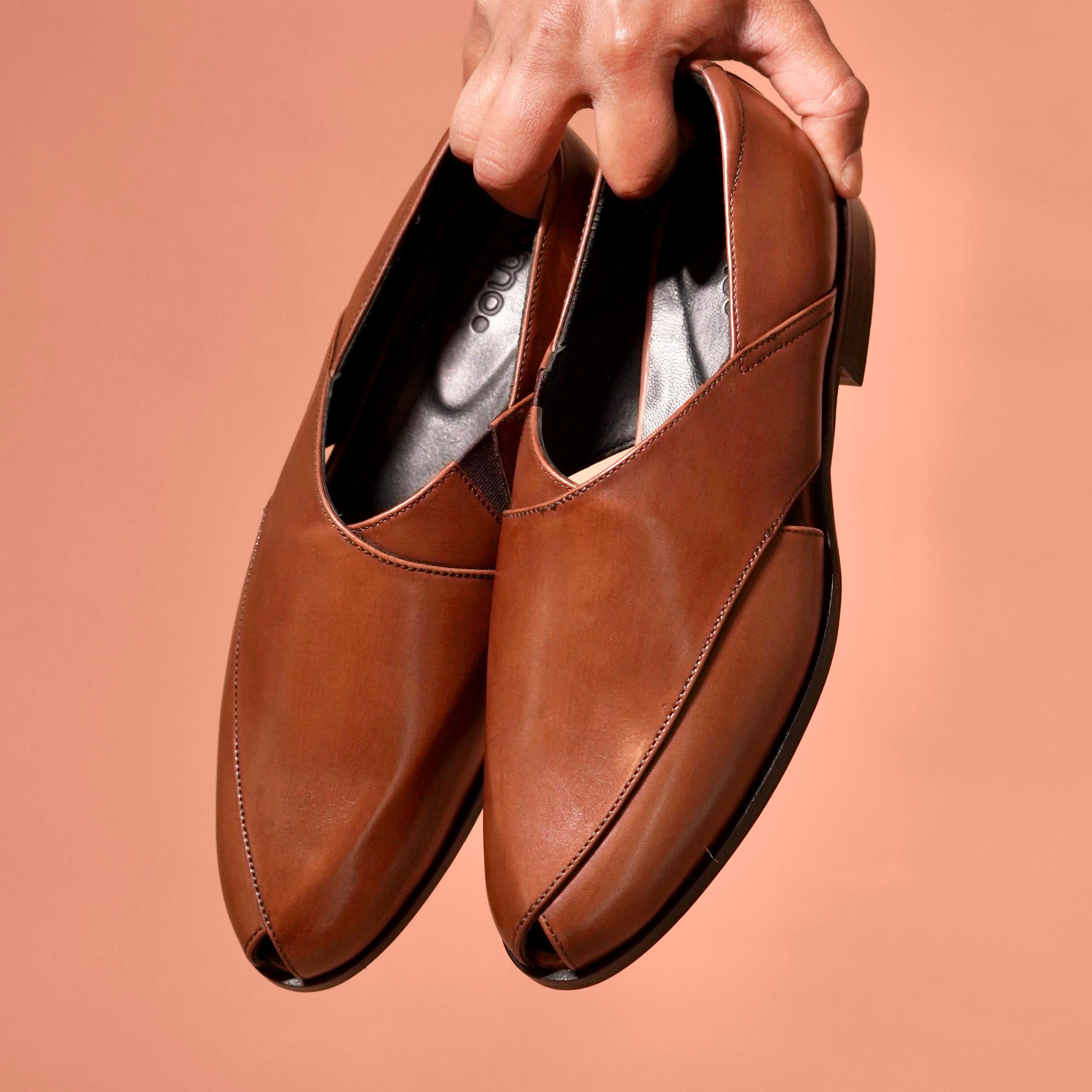 Pesha Scarpo Bruno | Dark brown leather Peshawaris